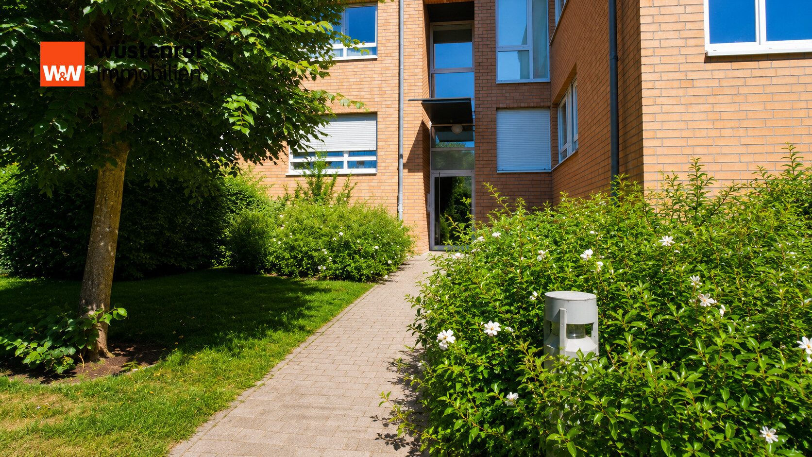 Immobilienangebot - Reinbek - Alle - Wunderschöne 2-Zimmer-Wohnung direkt am Park & nahe Bahnhof - top gepflegte Anlage mit BJ 2005