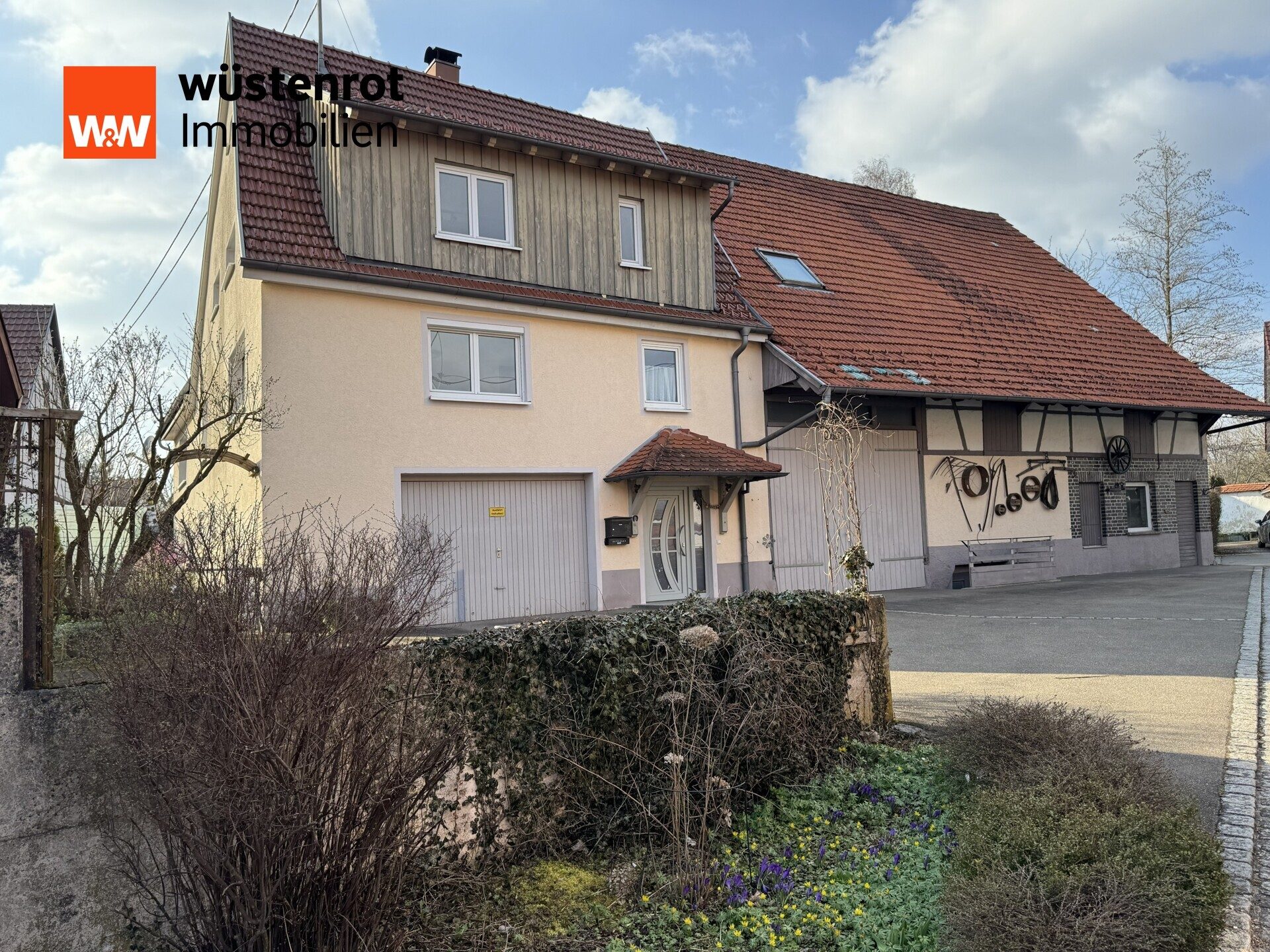 Immobilienangebot - Gomadingen - Alle - Ein Haus voller Möglichkeiten – Bauernhaus mit Scheune und Ausbaureserve