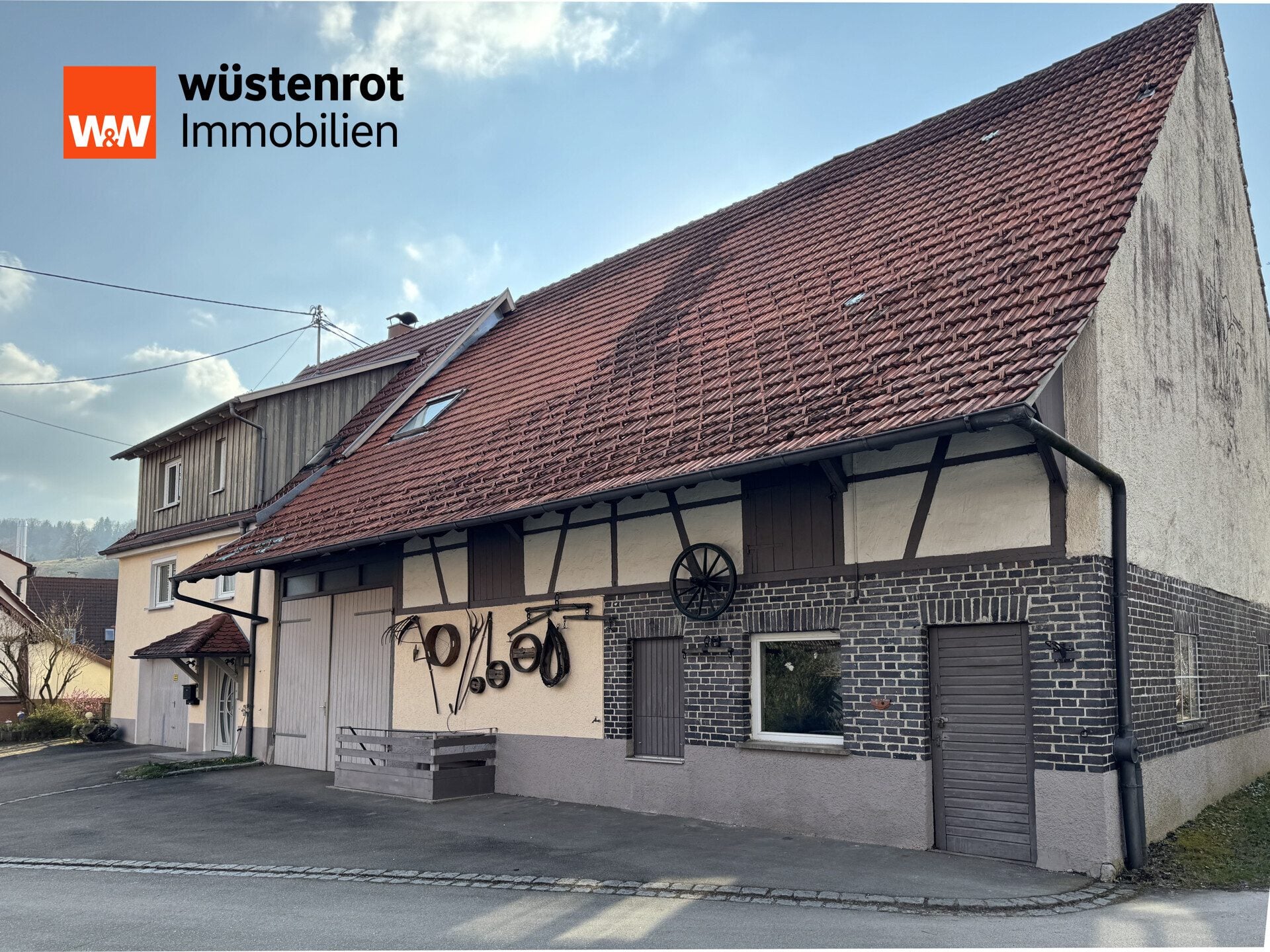 Immobilienangebot - Gomadingen - Alle - Ein Haus voller Möglichkeiten – Bauernhaus mit Scheune und Ausbaureserve
