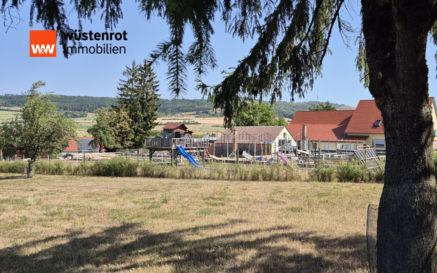Idyllisch gelegen Immobilienangebot - Gerolfingen / Aufkirchen - Alle - Idyllisch gelegenes Baugrundstück mit Weitblick zum Hesselberg !