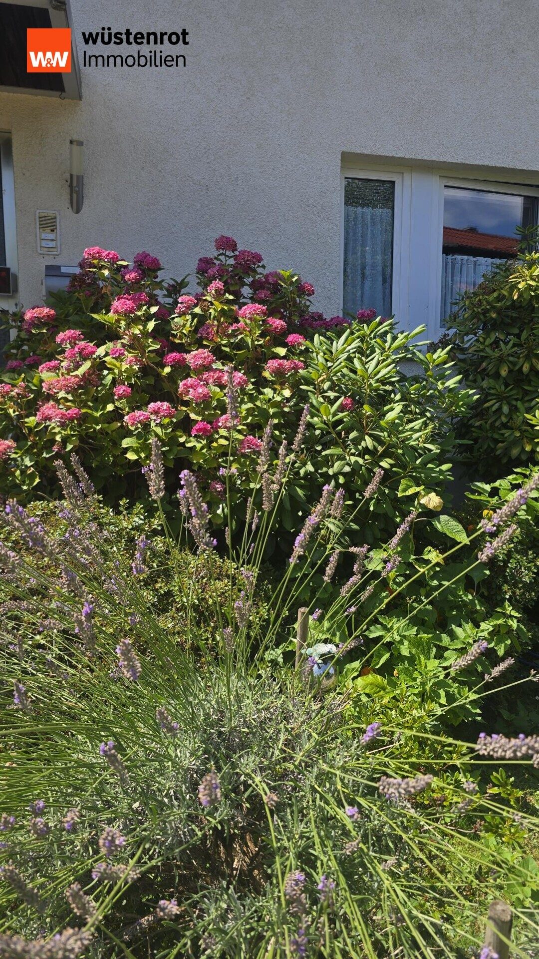 Vorgarten Immobilienangebot - Baden-Baden - Alle - Haus im Zentrum der Kurstadt