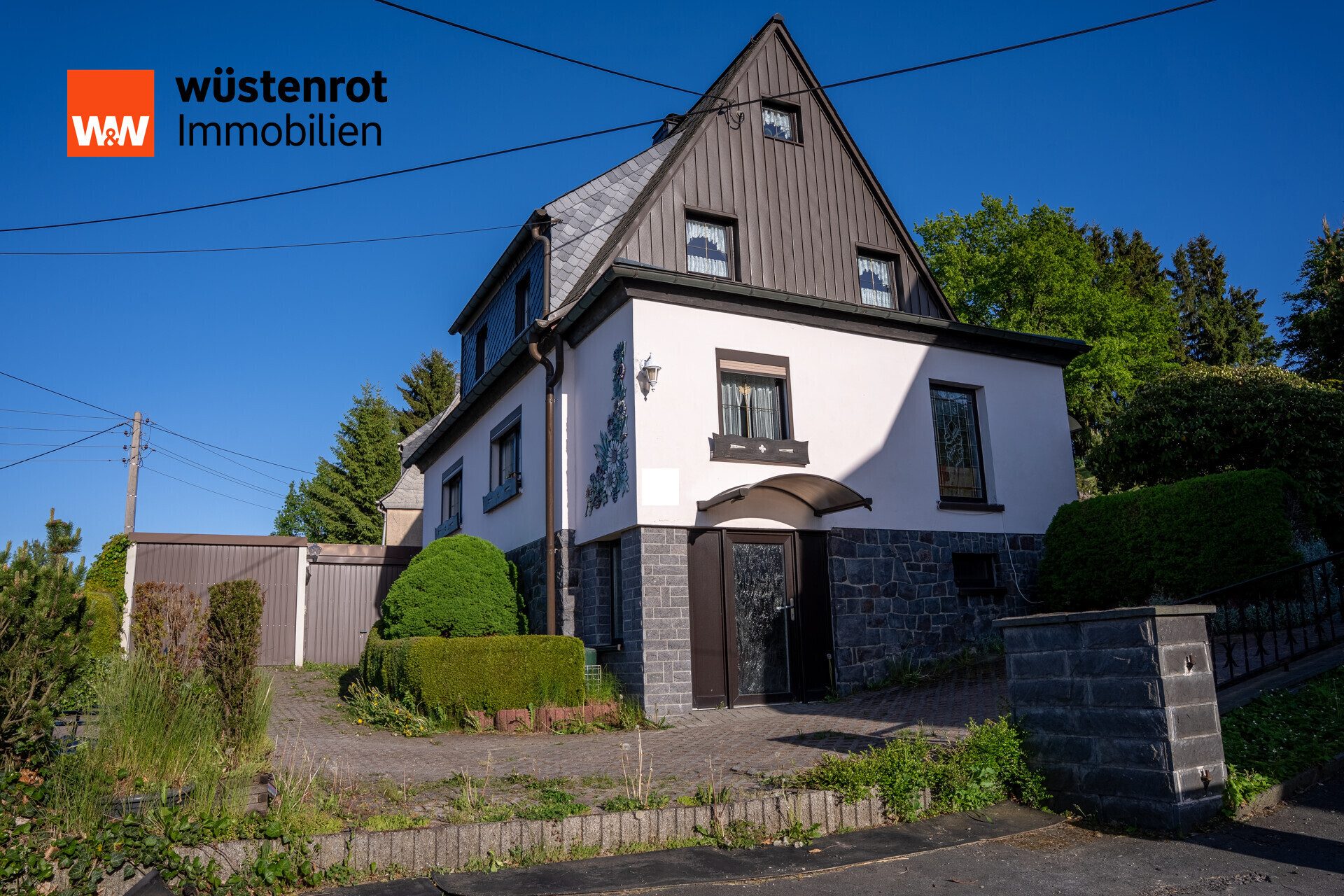 Immobilienangebot - Schönheide - Alle - Massives Einfamilienhaus mit ausgebautem Dachgeschoss und schönem Grundstück