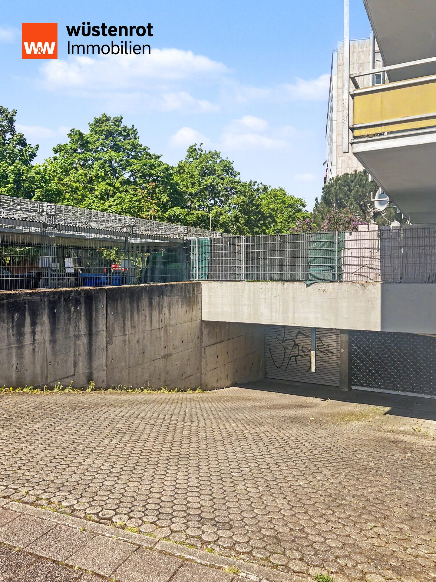 Immobilienangebot - Karlsruhe - Alle - Zentrale 2-Zimmer-Wohnung inklusive Tiefgaragenstellplatz