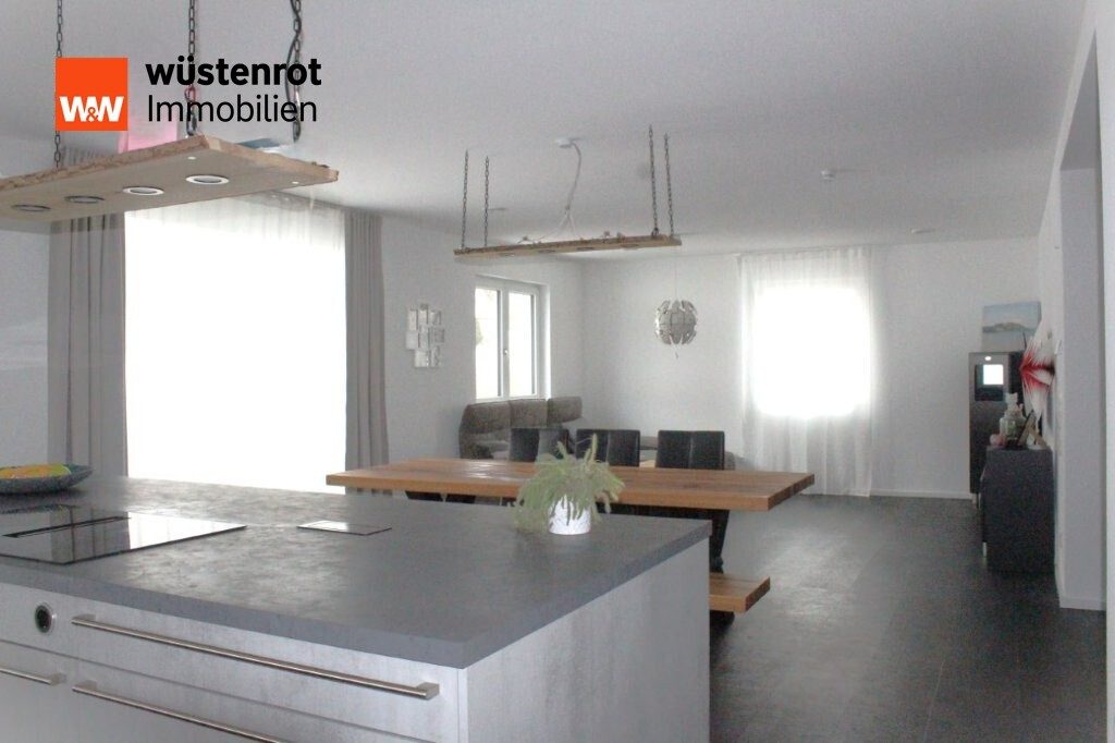 Immobilienangebot - Oberreichenbach - Alle - **Modernste Haustechnik inklusive / kein Baustress - fertig zum einziehen - viel Platz für alle **