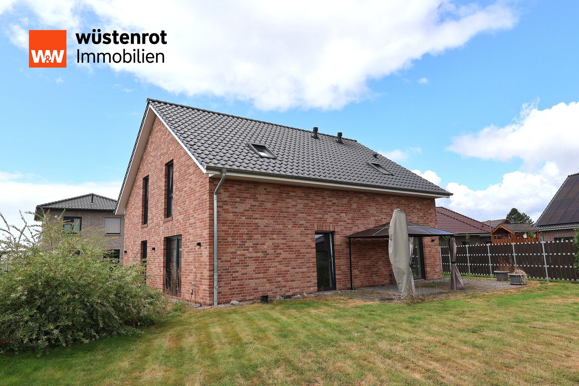 Immobilienangebot - Wiesmoor - Alle - Stressfrei in den Neubau:
neuwertiges Einfamilienhaus in Wiesmoor!