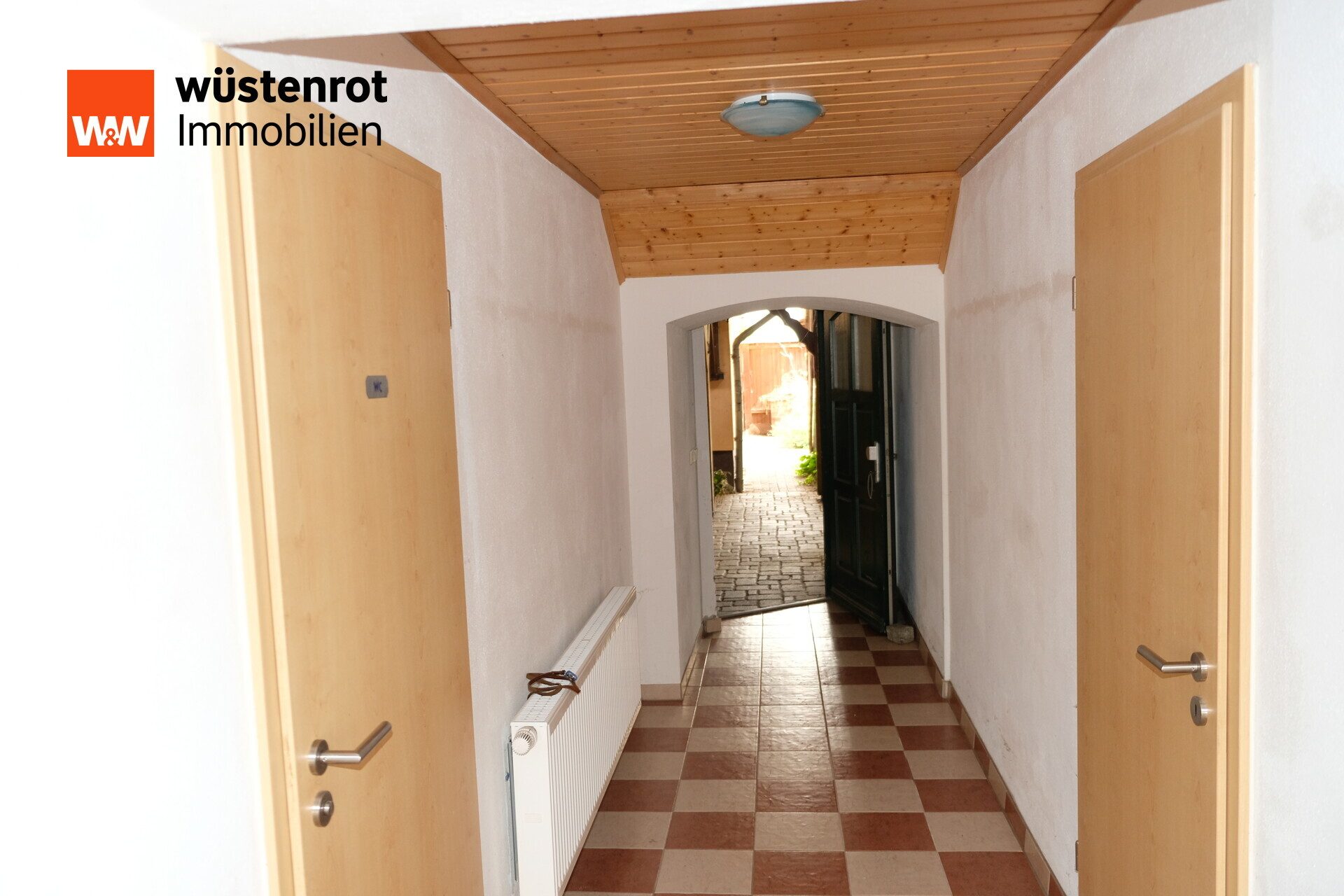 Immobilienangebot - Grimma - Alle - Wohnen im Herzen von Grimma: Historisches Reihenhaus mit Einliegerwohnung & Innenhof