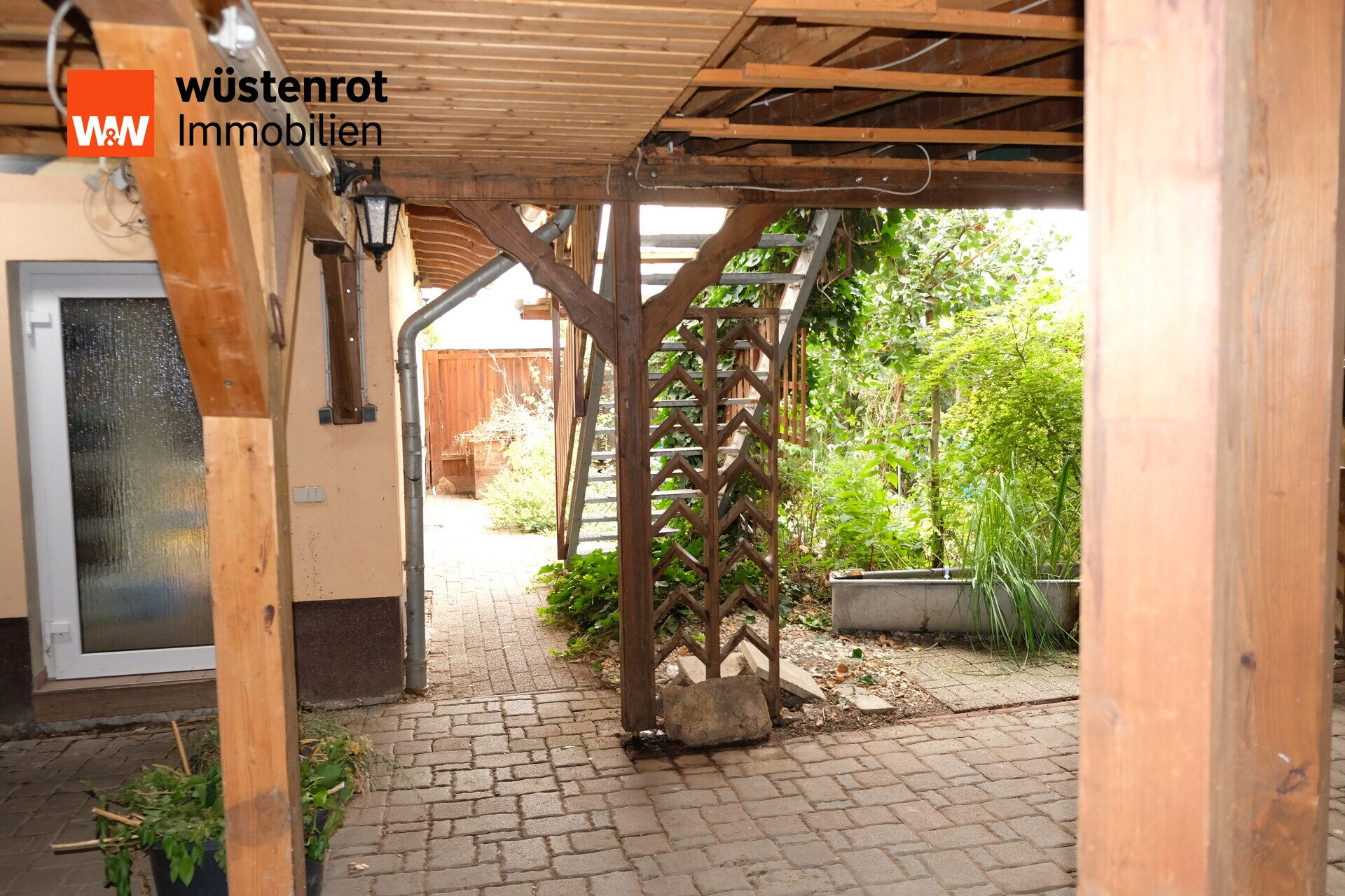 Immobilienangebot - Grimma - Alle - Wohnen im Herzen von Grimma: Historisches Reihenhaus mit Einliegerwohnung & Innenhof