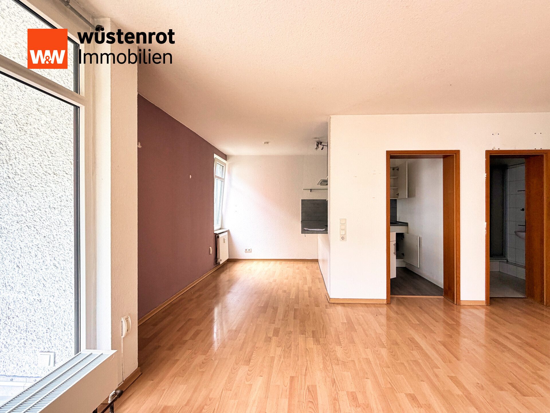 Immobilienangebot - Wiesbaden - Alle - Lichtdurchflutete Eigentumswohnung mit Balkon und TG-Stellplatz in 65189 Wiesbaden