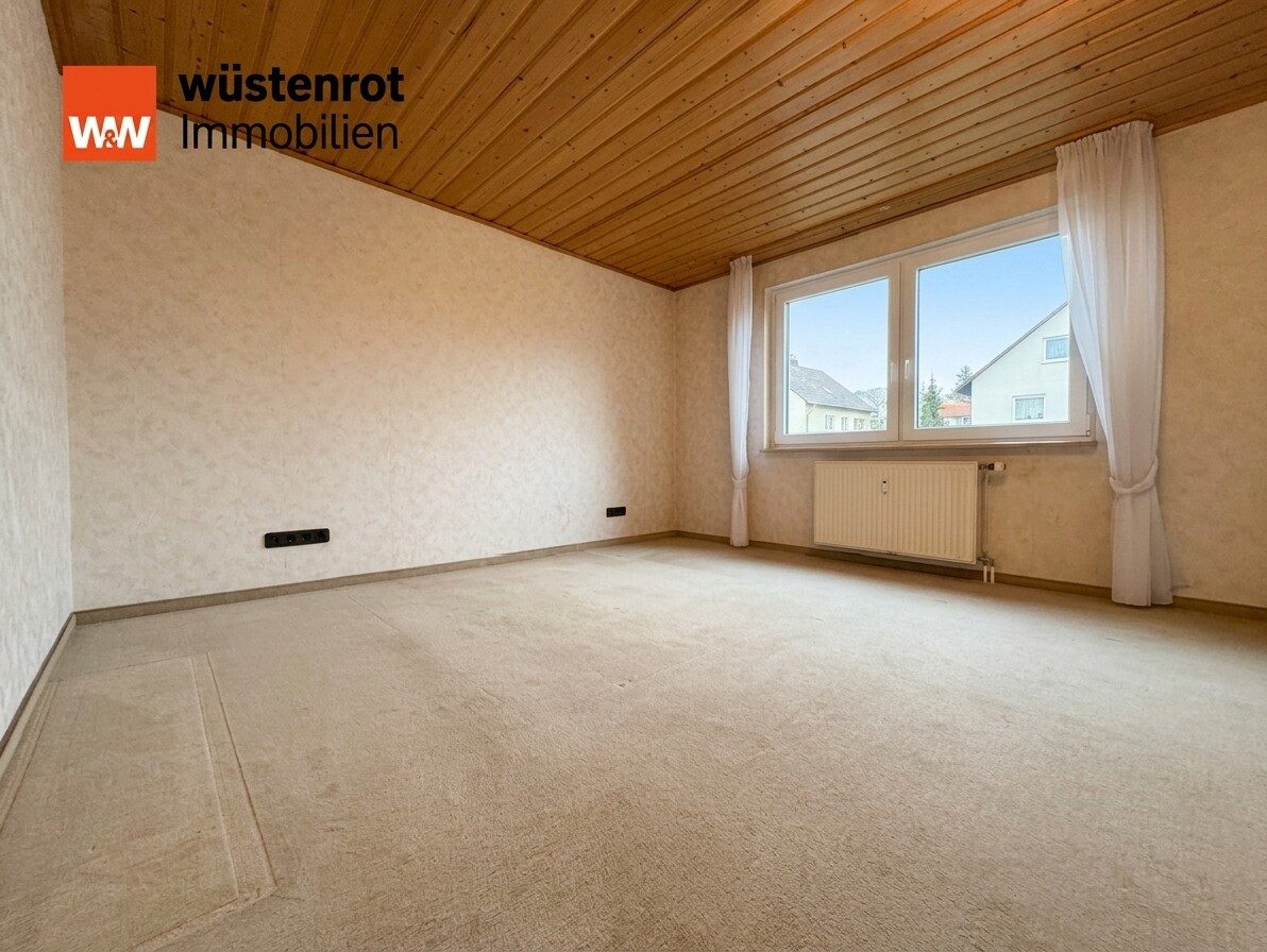 Immobilienangebot - Friolzheim - Alle - Sonnige und helle 3,5-Zimmer-Wohnung in Friolzheim mit Stellplatz und Garage