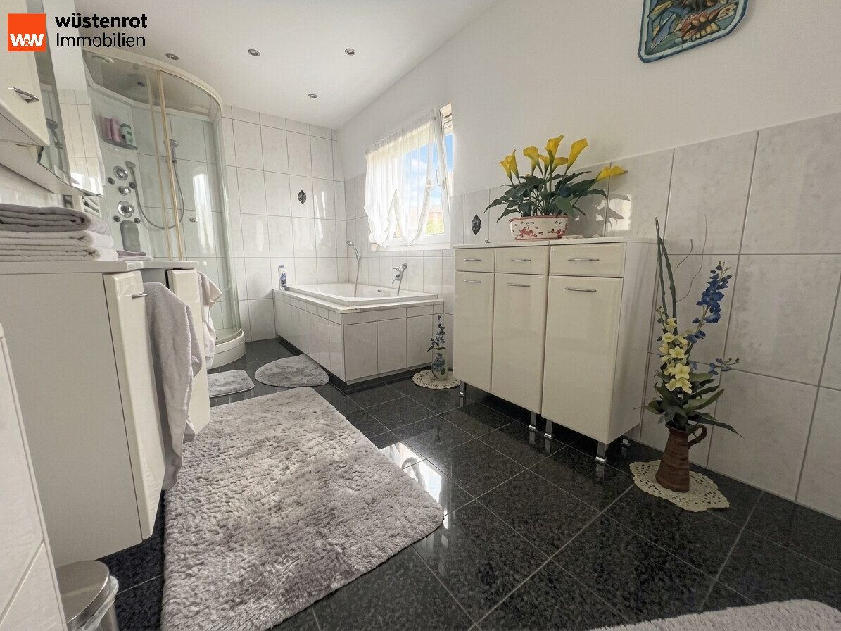 Immobilienangebot - Pforzheim / Arlinger - Alle - Ihr neues Zuhause in Arlinger – Reihenendhaus mit Wohlfühlcharakter