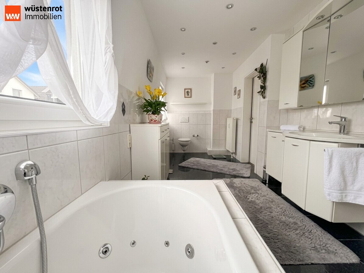 Immobilienangebot - Pforzheim / Arlinger - Alle - Ihr neues Zuhause in Arlinger – Reihenendhaus mit Wohlfühlcharakter