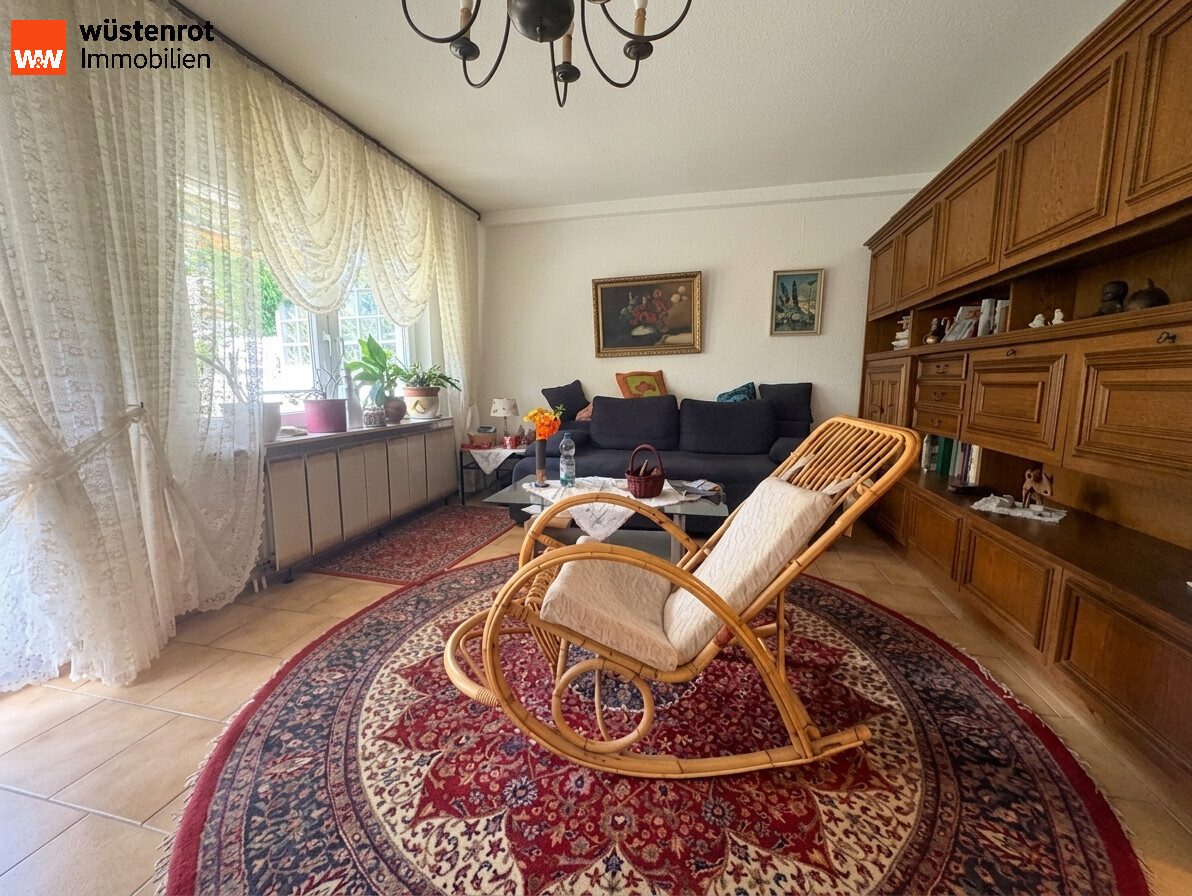 Immobilienangebot - Pforzheim / Arlinger - Alle - Ihr neues Zuhause in Arlinger – Reihenendhaus mit Wohlfühlcharakter