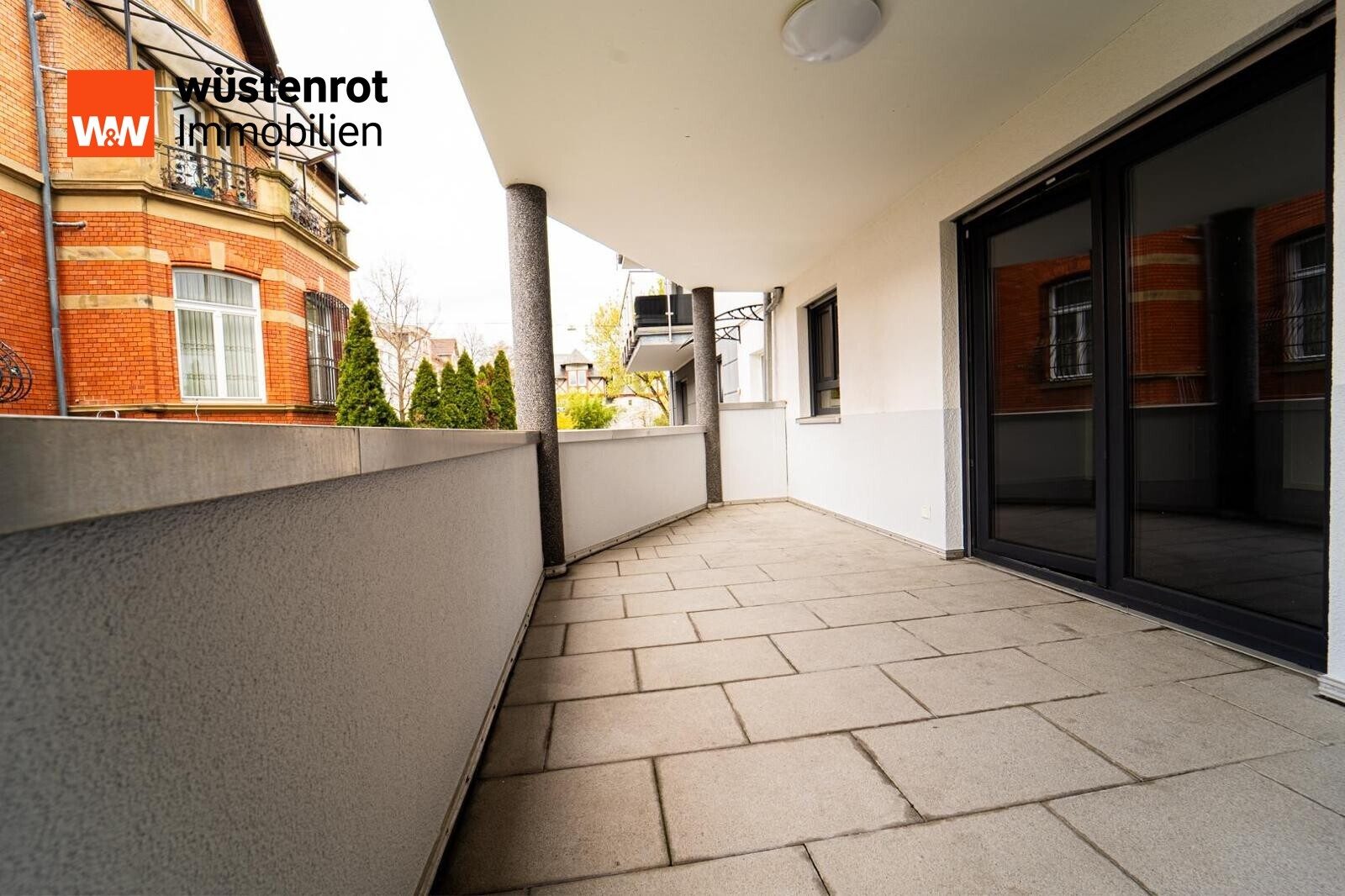 Immobilienangebot - Offenbach - Alle - Großzügige 3-Zimmer-Erdgeschosswohnung mit Balkon und Gartennutzung im KfW-70-Haus