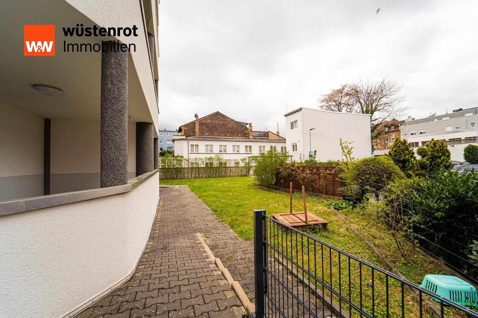 Immobilienangebot - Offenbach - Alle - Großzügige 3-Zimmer-Erdgeschosswohnung mit Ost-Balkon, Gartennutzung & KfW-70-Standard