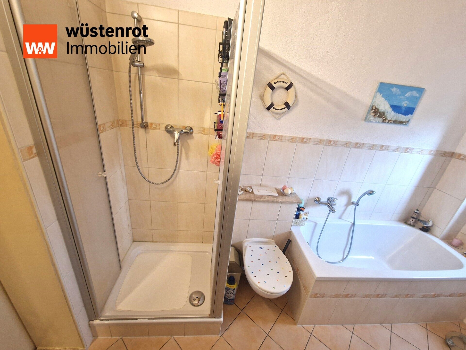 Immobilienangebot - Hohenmölsen - Alle - Hohenmölsen-  Viel Platz für Familie, Hobbys und Homeoffice - 3 Garagen- Garten