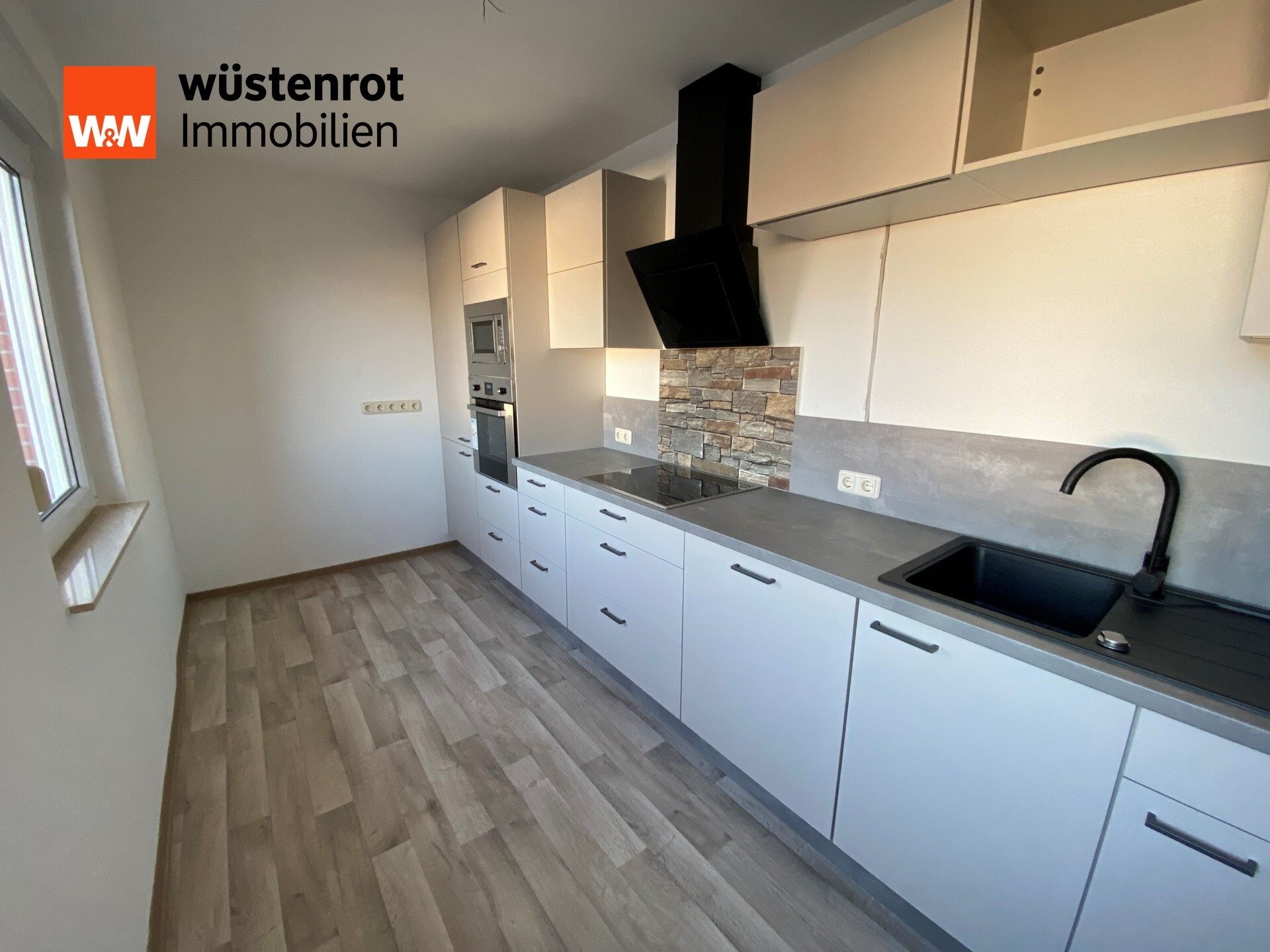 Immobilienangebot - Staßfurt - Alle - Staßfurt- Neue Heizung- Attraktives Wohn- und Geschäftshaus- voll vermietet