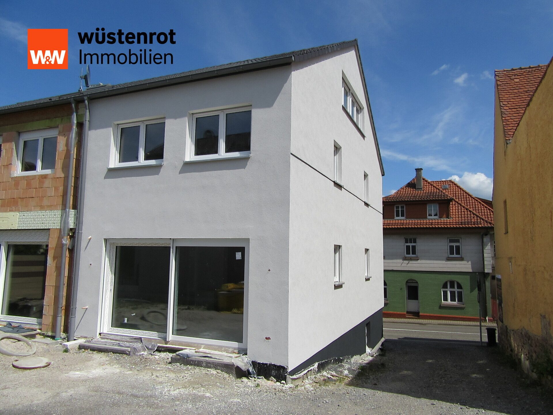 Immobilienangebot - Pforzheim / Büchenbronn - Alle - Reihenendhaus mit viel Wohnfläche und Gestaltungsspielraum -zum fertigstellen-