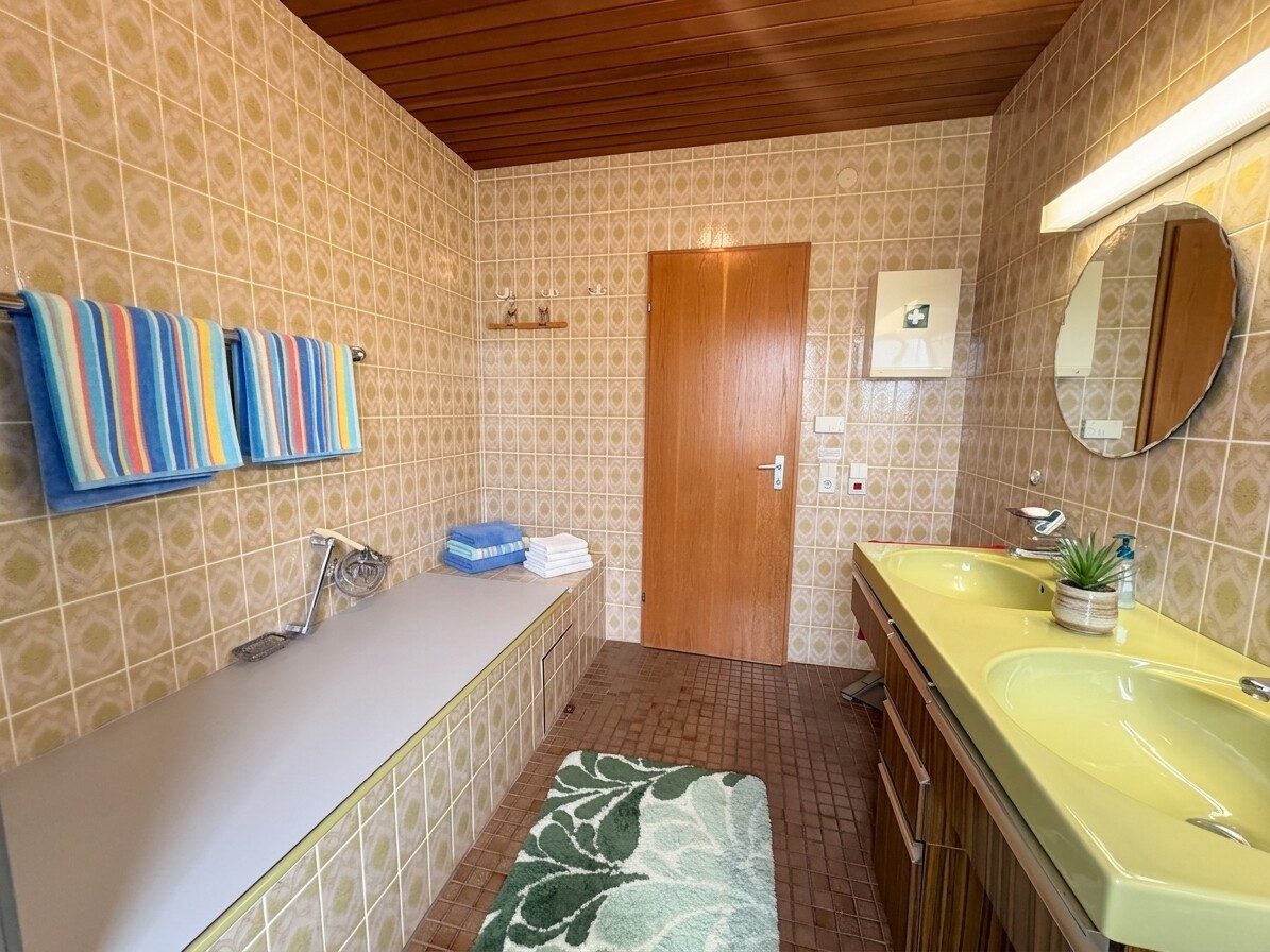 Immobilienangebot - Oberderdingen / Großvillars - Alle - Viel Raum für Generationen – Ihr neues Zuhause mit viel Potenzial
