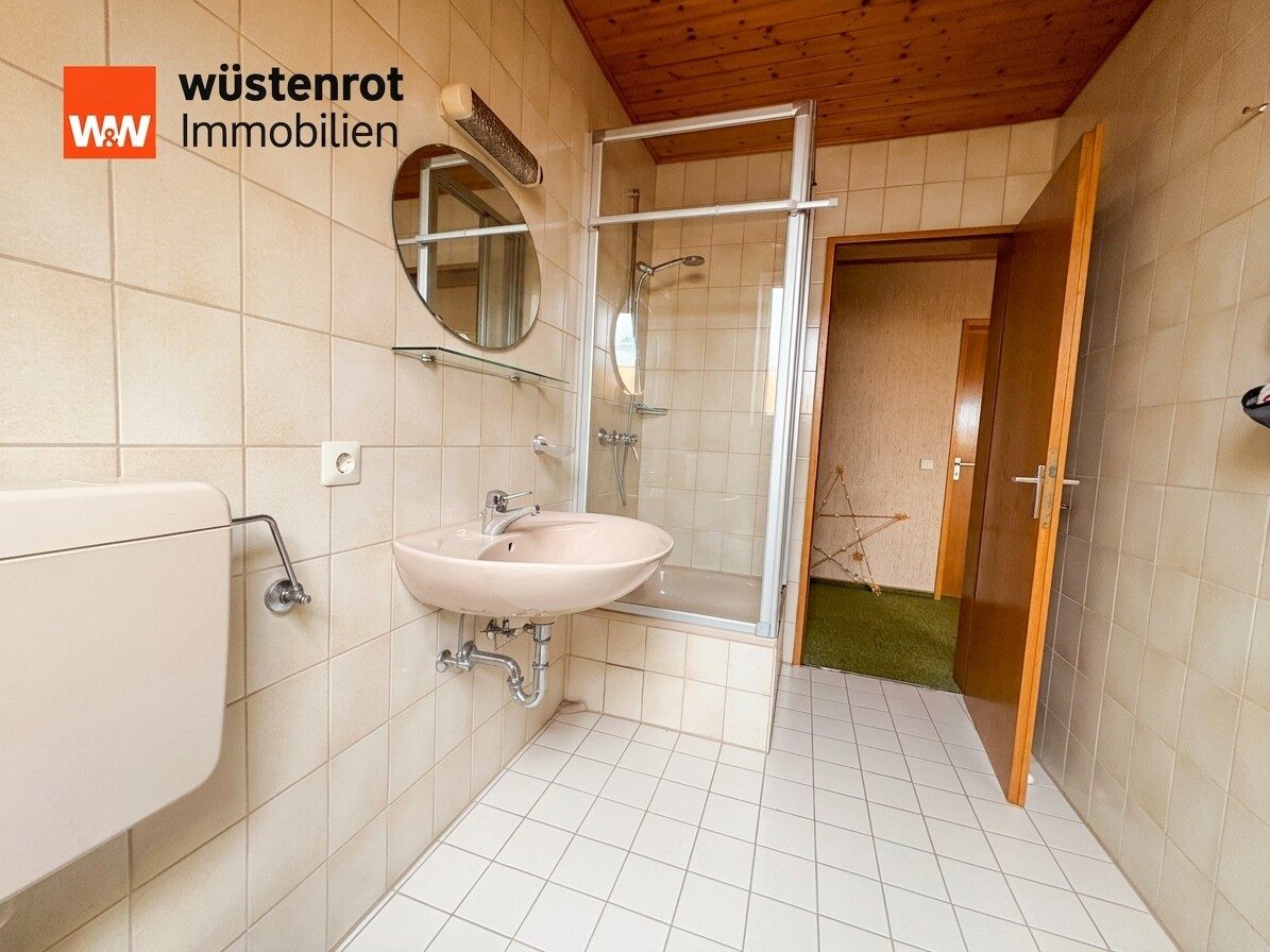 Immobilienangebot - Oberderdingen / Großvillars - Alle - Viel Raum für Generationen – Ihr neues Zuhause mit viel Potenzial