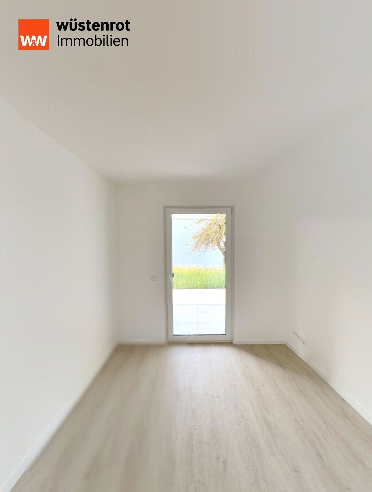Immobilienangebot - Heuchlingen - Alle - Hochwertige 3 Zimmer Souterrainwohnung mit Terrasse