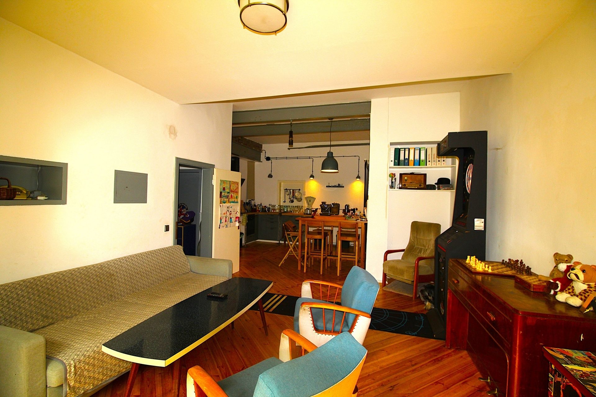 Immobilienangebot - Oberhausen - Alle - Handwerker aufgepasst! Wohn- Geschäftshaus mit drei Einheiten plus Lager und Garage. Top Grundstück!