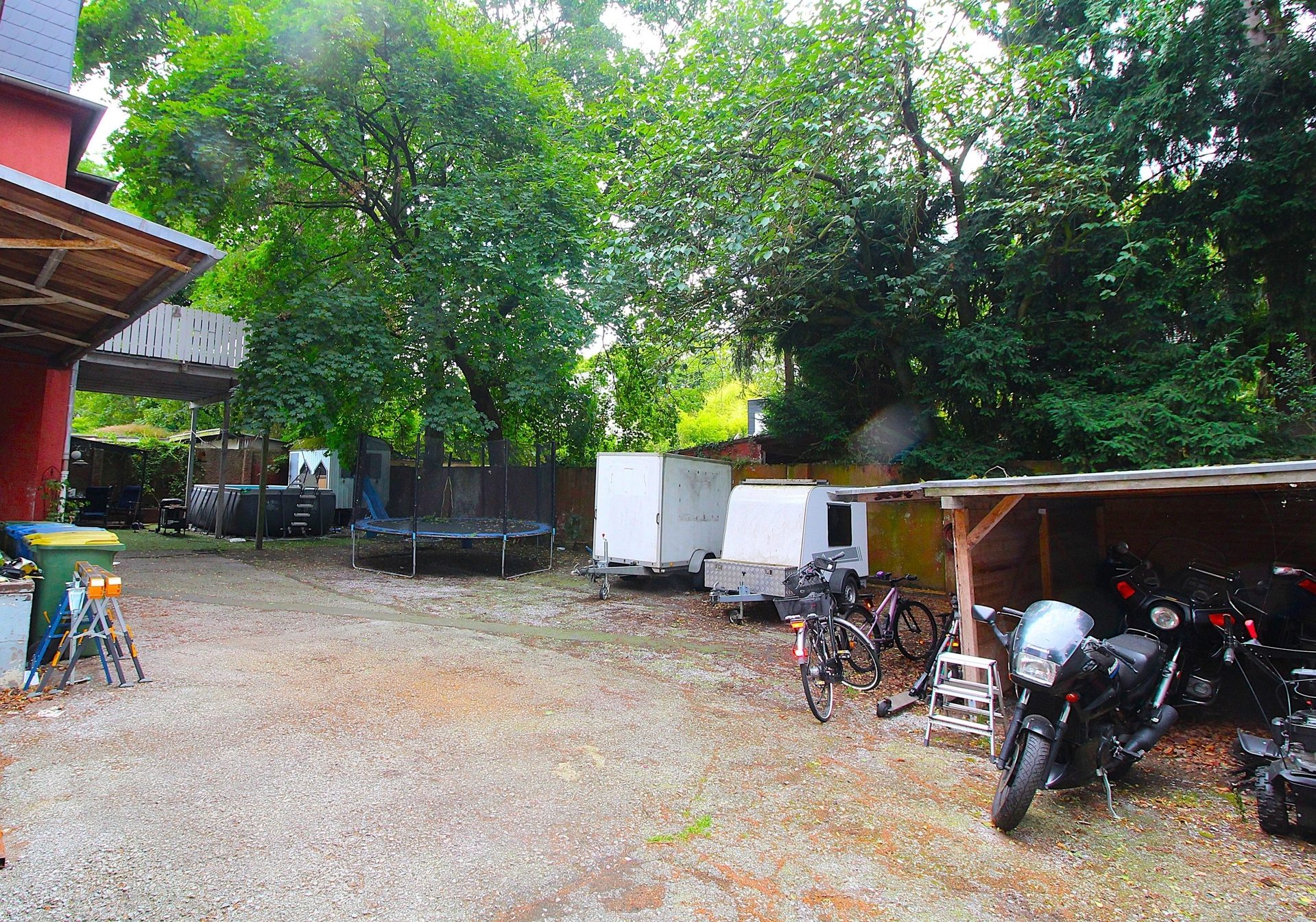 Immobilienangebot - Oberhausen - Alle - Handwerker aufgepasst! Wohn- Geschäftshaus mit drei Einheiten plus Lager und Garage. Top Grundstück!
