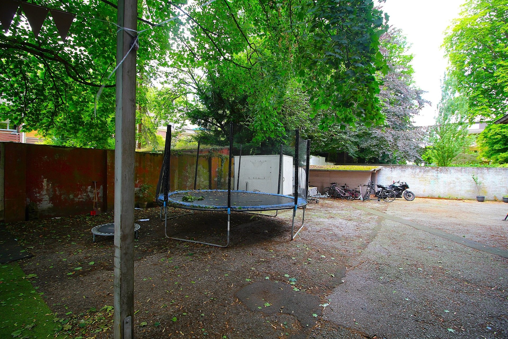 Immobilienangebot - Oberhausen - Alle - Handwerker aufgepasst! Wohn- Geschäftshaus mit drei Einheiten plus Lager und Garage. Top Grundstück!