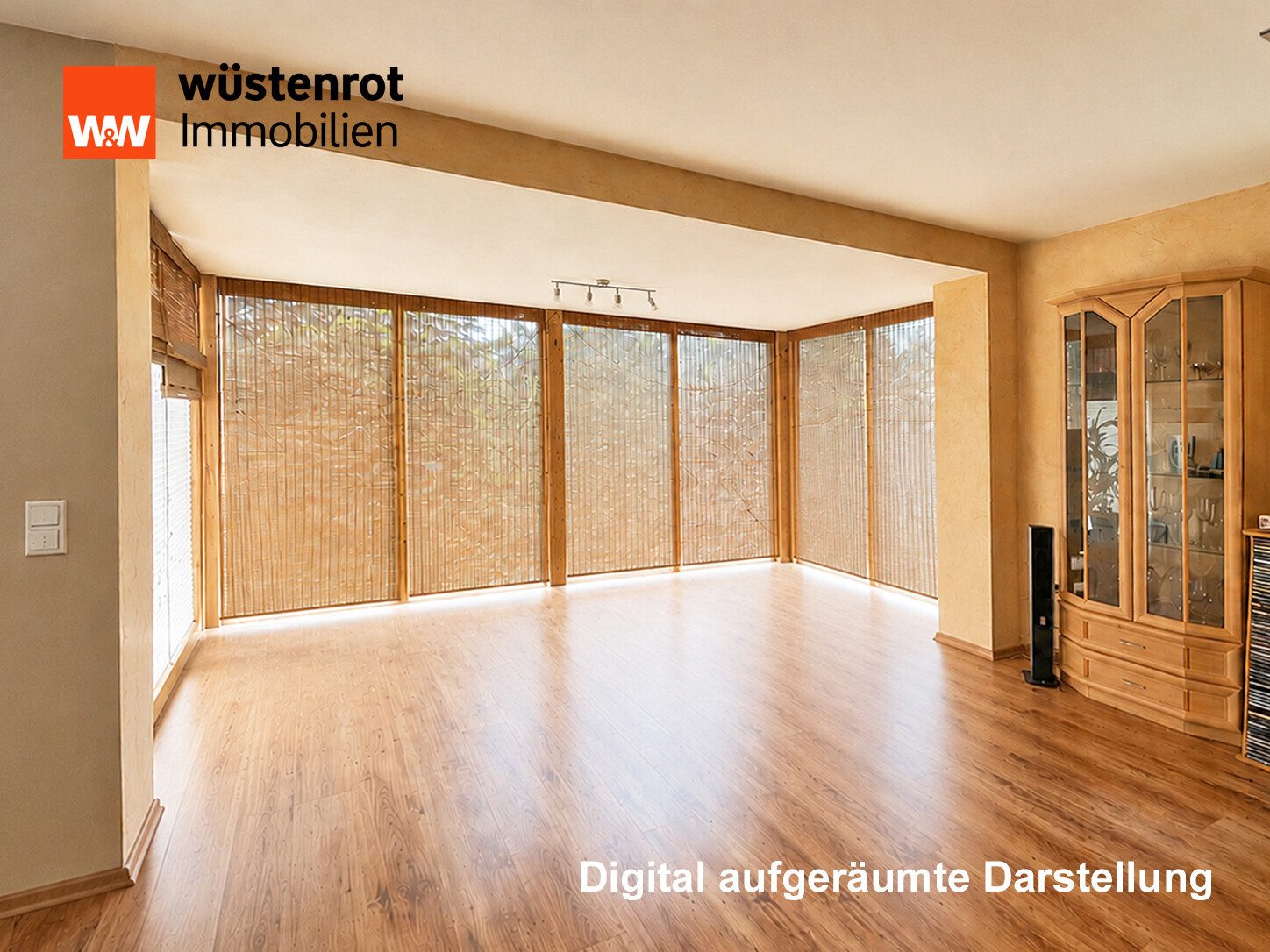 Immobilienangebot - Holldorf - Alle - VOR DEN TOREN DER STADT - HAUS MIT WINTERGARTEN + PHOTOVOLTAIKANLAGE + EINBAUKÜCHE + KAMINOFEN