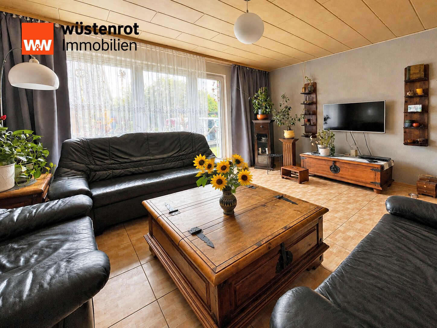 Immobilienangebot - Anklam - Alle - WOHNEN AUF EINER EBENE AUCH FÜR ZWEI FAMILIEN: MIT EINBAUKÜCHE + KAMINÖFEN + ZWEI BÄDER + VOLLKELLER