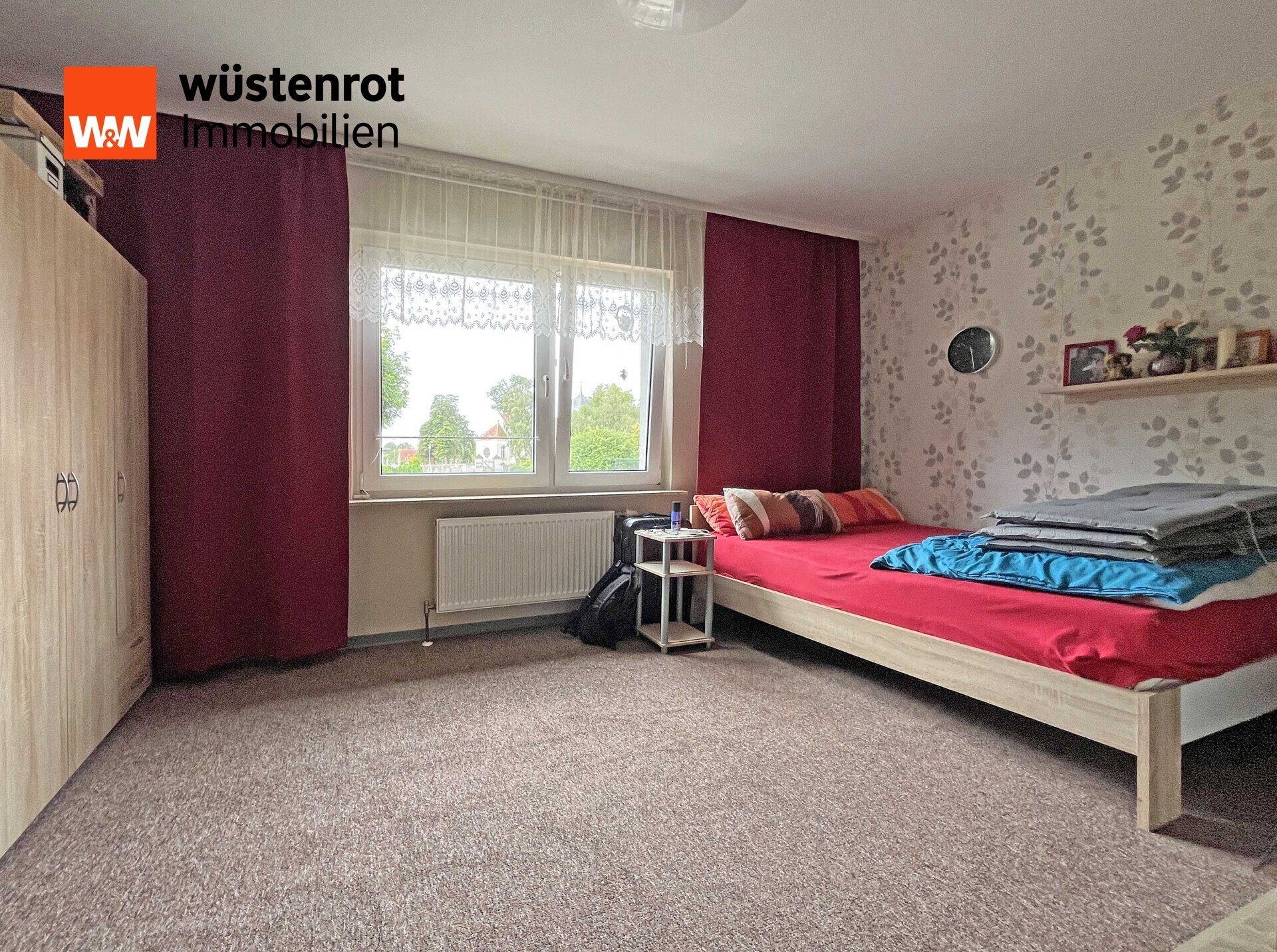 Immobilienangebot - Anklam - Alle - WOHNEN AUF EINER EBENE AUCH FÜR ZWEI FAMILIEN: MIT EINBAUKÜCHE + KAMINÖFEN + ZWEI BÄDER + VOLLKELLER