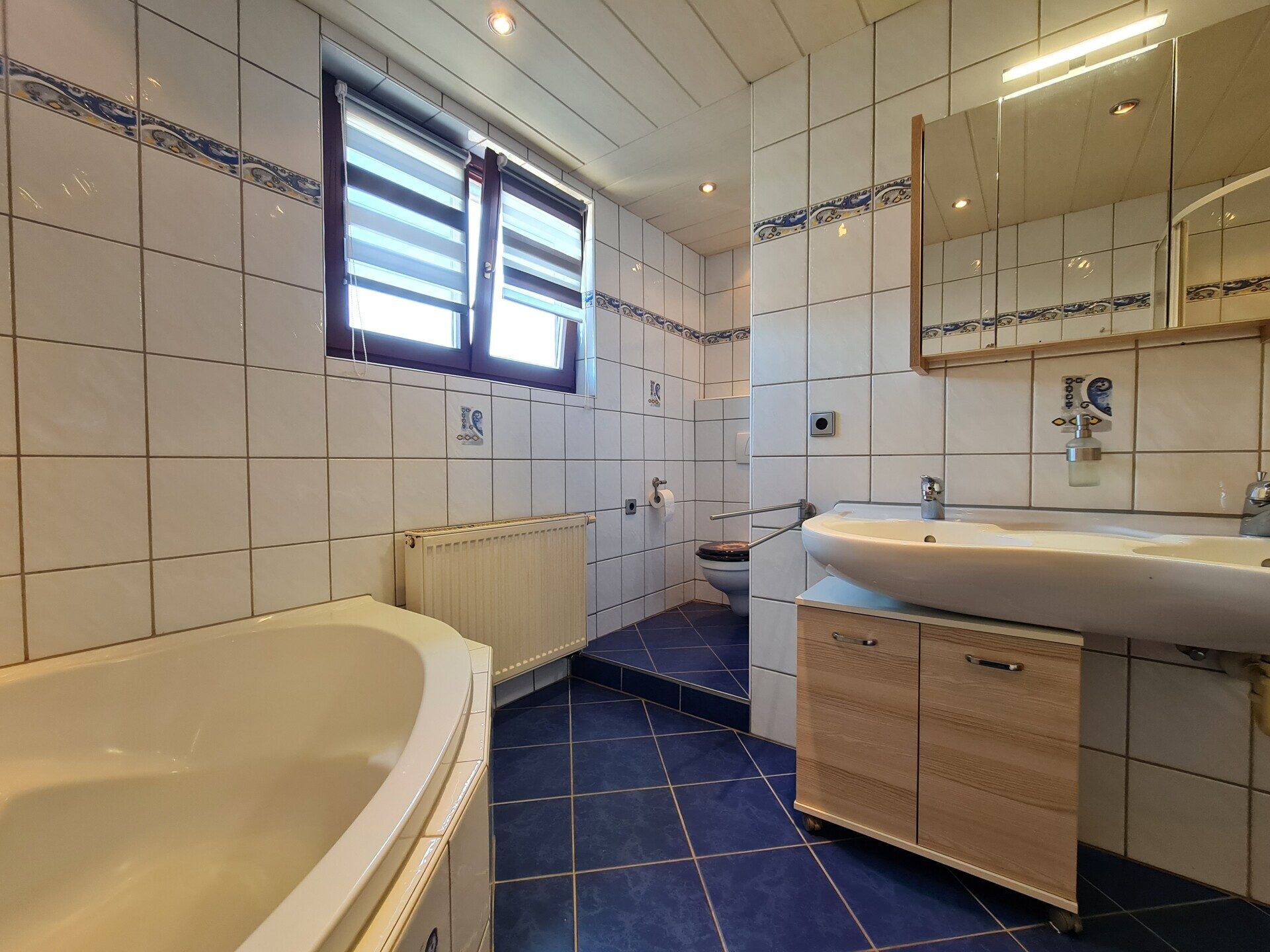 Immobilienangebot - Spiegelau - Alle - Tolles Wohnhaus mit schönem Garten! Wohn(t)raum für Familien oder clevere
Kapitalanlage oder beides?