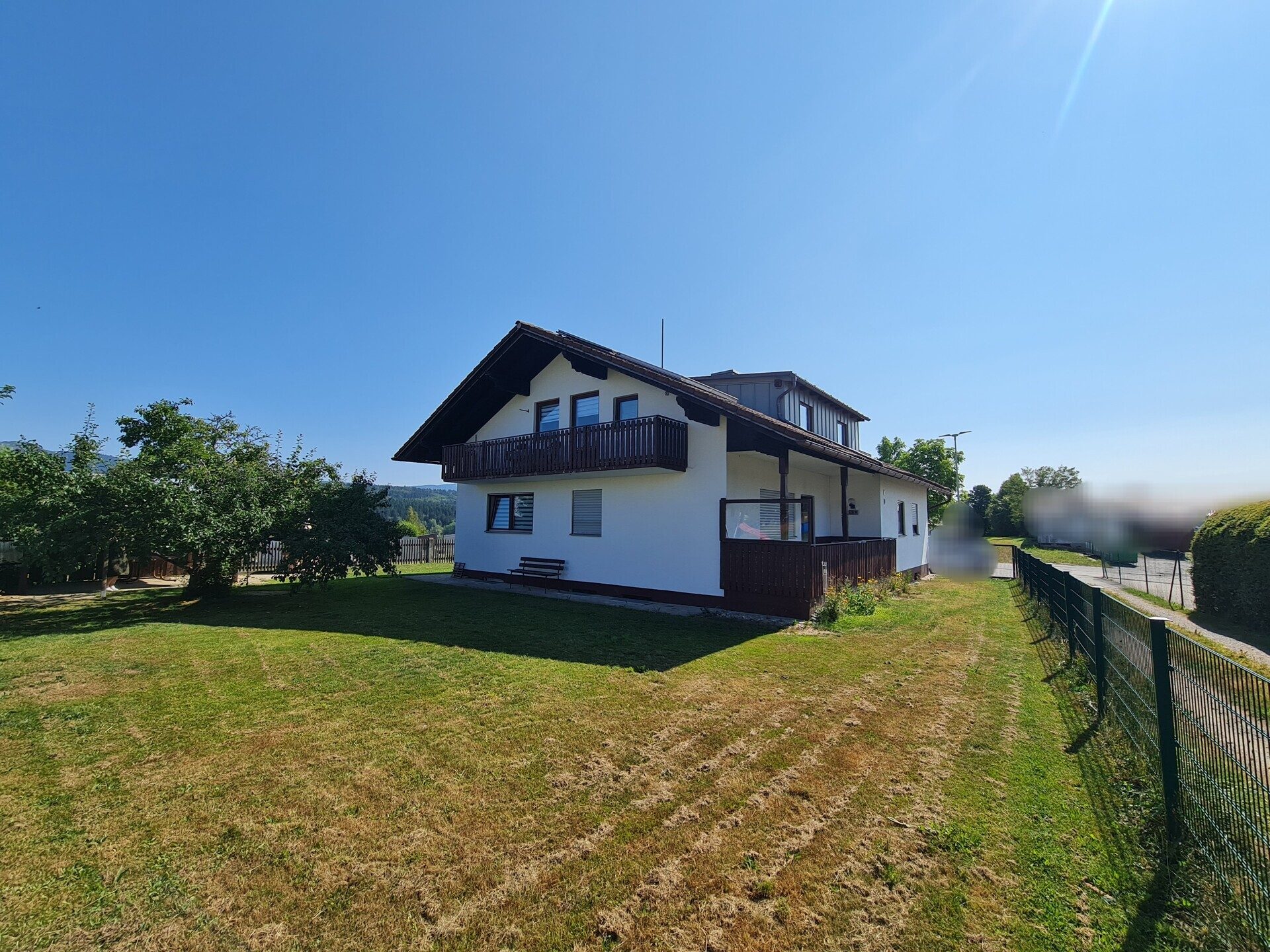 Immobilienangebot - Spiegelau - Alle - Tolles Wohnhaus mit schönem Garten! Wohn(t)raum für Familien oder clevere
Kapitalanlage oder beides?