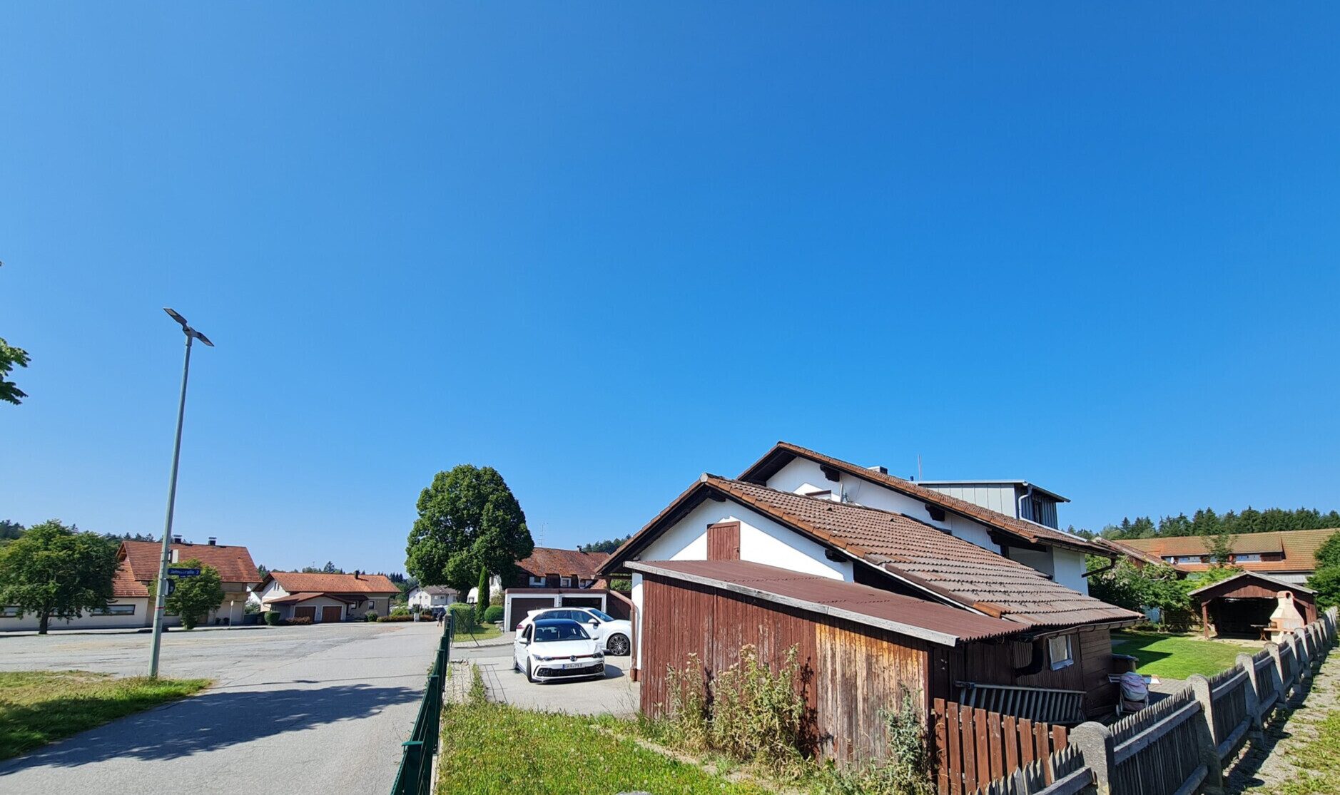 Immobilienangebot - Spiegelau - Alle - Tolles Wohnhaus mit schönem Garten! Wohn(t)raum für Familien oder clevere
Kapitalanlage oder beides?