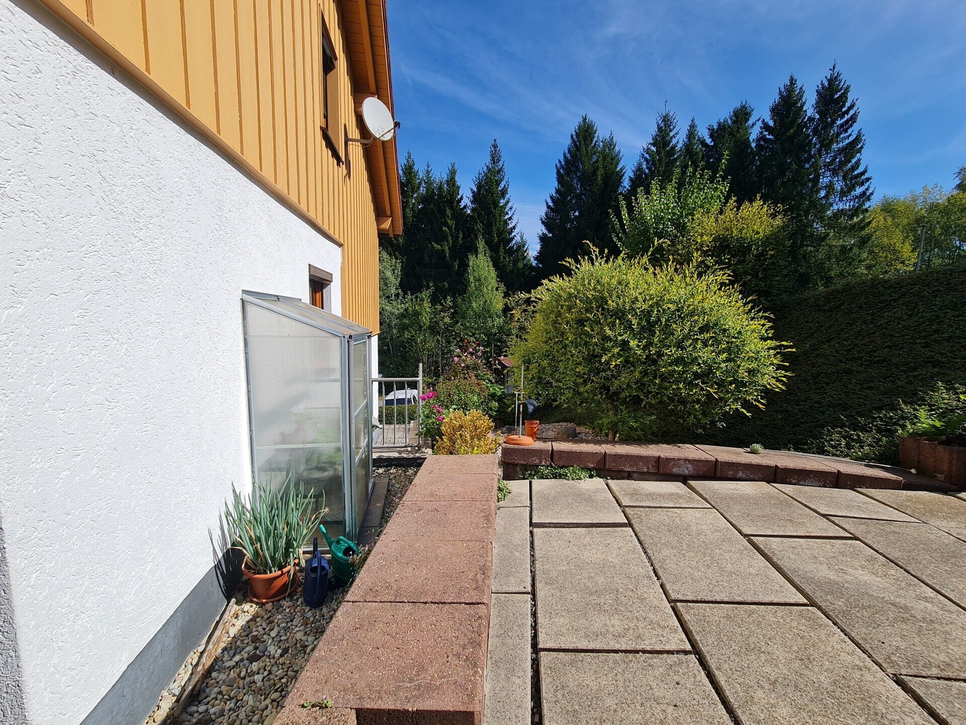 Immobilienangebot - Sankt Oswald-Riedlhütte / Reichenberg - Alle - Ankommen und Wohlfühlen!
Tolle Eigentumswohnung im Reihenhausstil. 
Top gepflegt und in schöner Lage