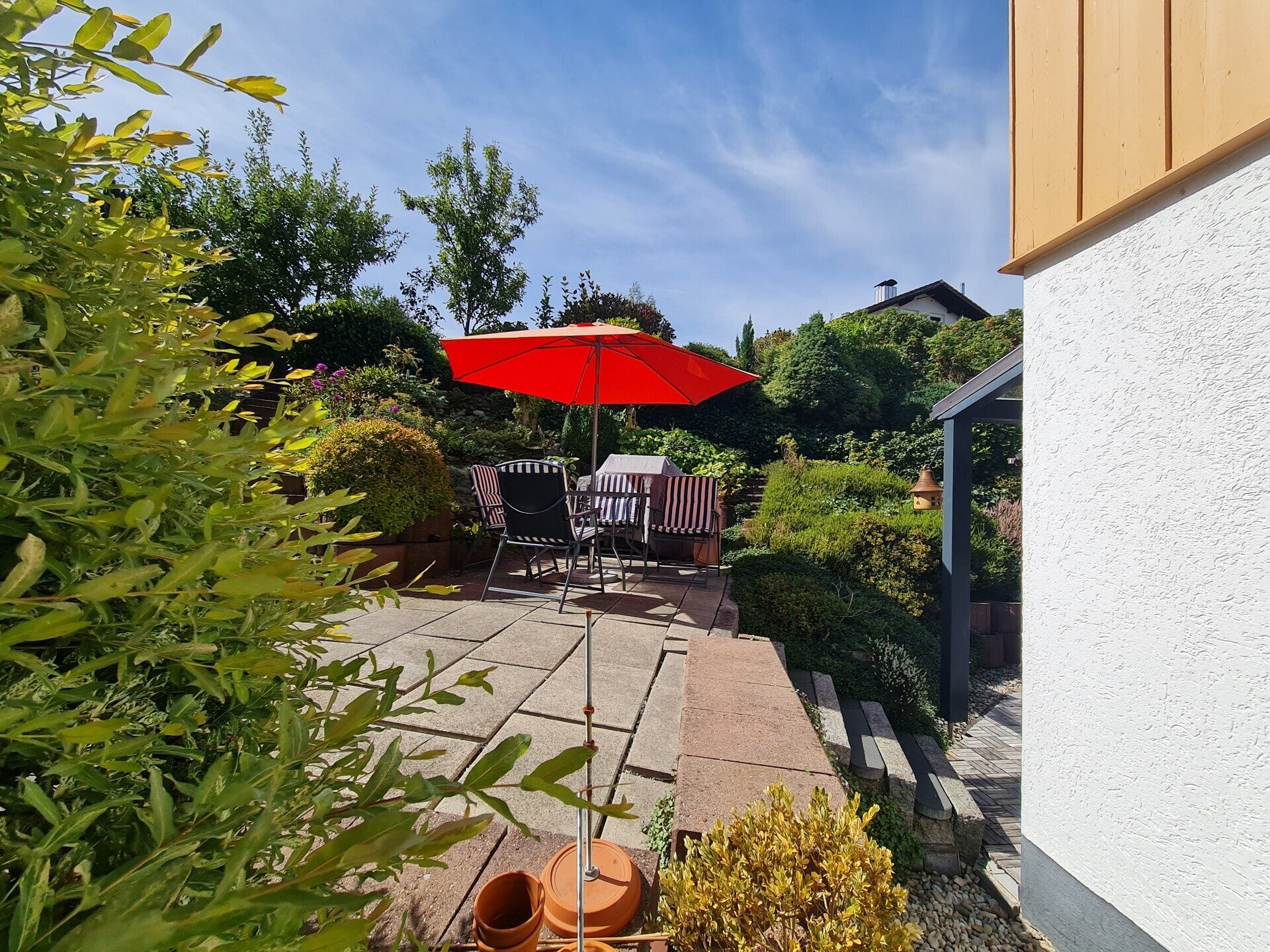 Immobilienangebot - Sankt Oswald-Riedlhütte / Reichenberg - Alle - Ankommen und Wohlfühlen!
Tolle Eigentumswohnung im Reihenhausstil. 
Top gepflegt und in schöner Lage