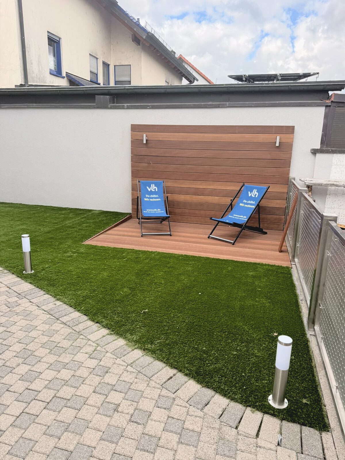 Immobilienangebot - Haßloch - Alle - Wohn- und Geschäftshaus mit 2 WE, 3 Gewerbeeinheiten, 5 Garagen und 12 Stellplätzen in Haßloch