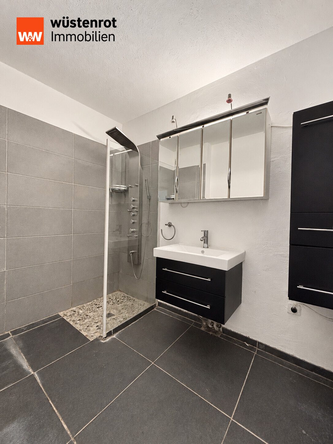 Immobilienangebot - Dortmund - Alle - Ankommen, einziehen, wohlfühlen – 3 Zimmer mit Loggia und viel Grün im Dortmunder Süden
