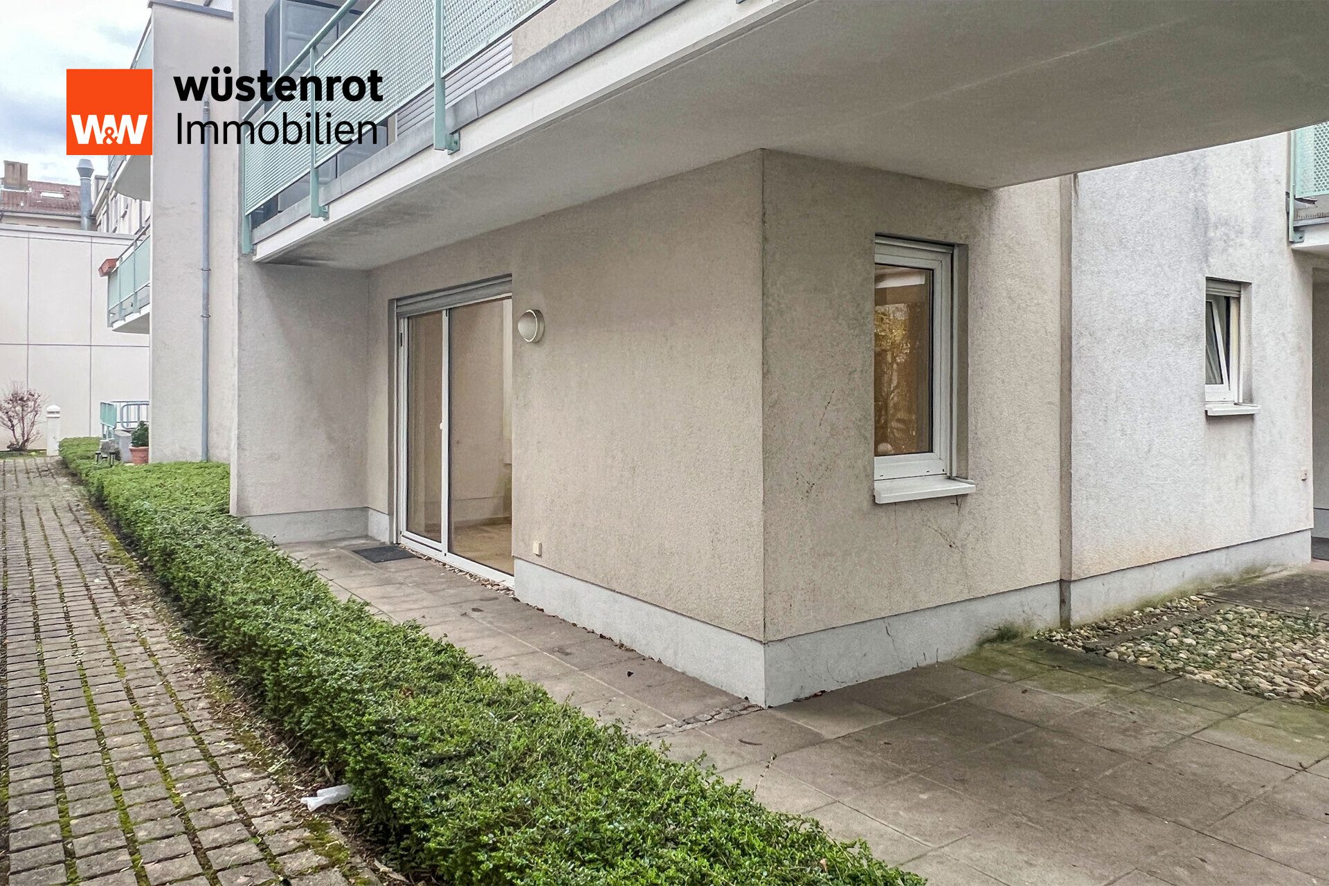 Immobilienangebot - Pforzheim - Alle - 2-Zimmer-Wohnung mit Terrasse – ruhige Hinterhoflage