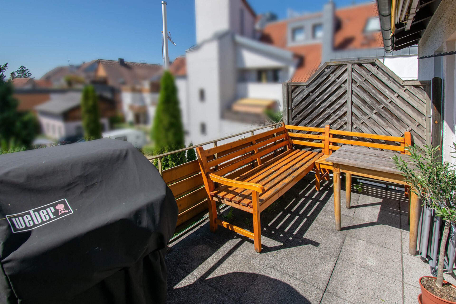 Immobilienangebot - Ostfildern / Kemnat - Alle - Charmantes Wohn- und Geschäftshaus mit großem Garten und vielseitigem Potenzial; optimal für Kapitalanleger mit teilweise Eigennutz