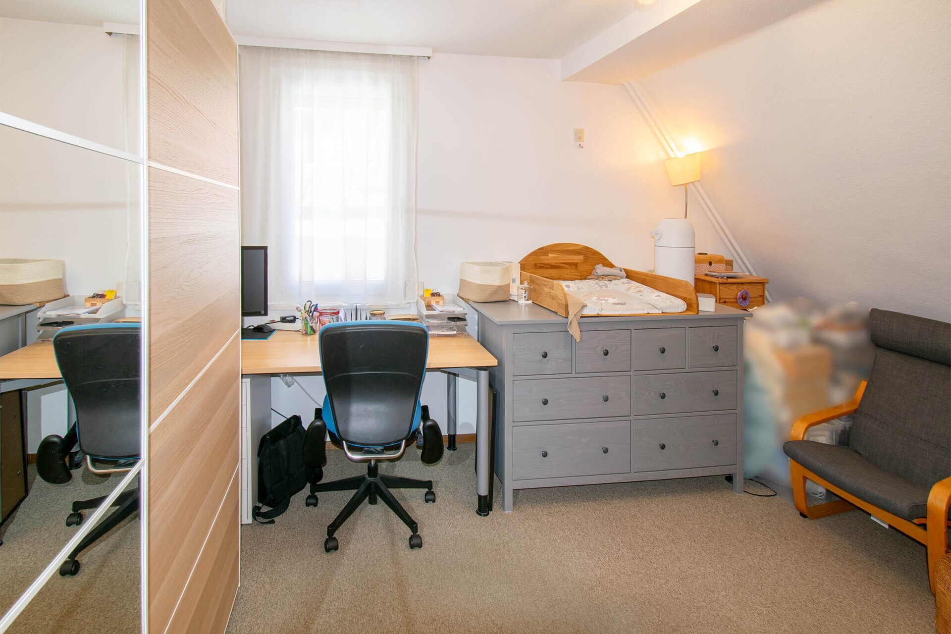 Immobilienangebot - Ostfildern / Kemnat - Alle - Charmantes Wohn- und Geschäftshaus mit großem Garten und vielseitigem Potenzial; optimal für Kapitalanleger mit teilweise Eigennutz