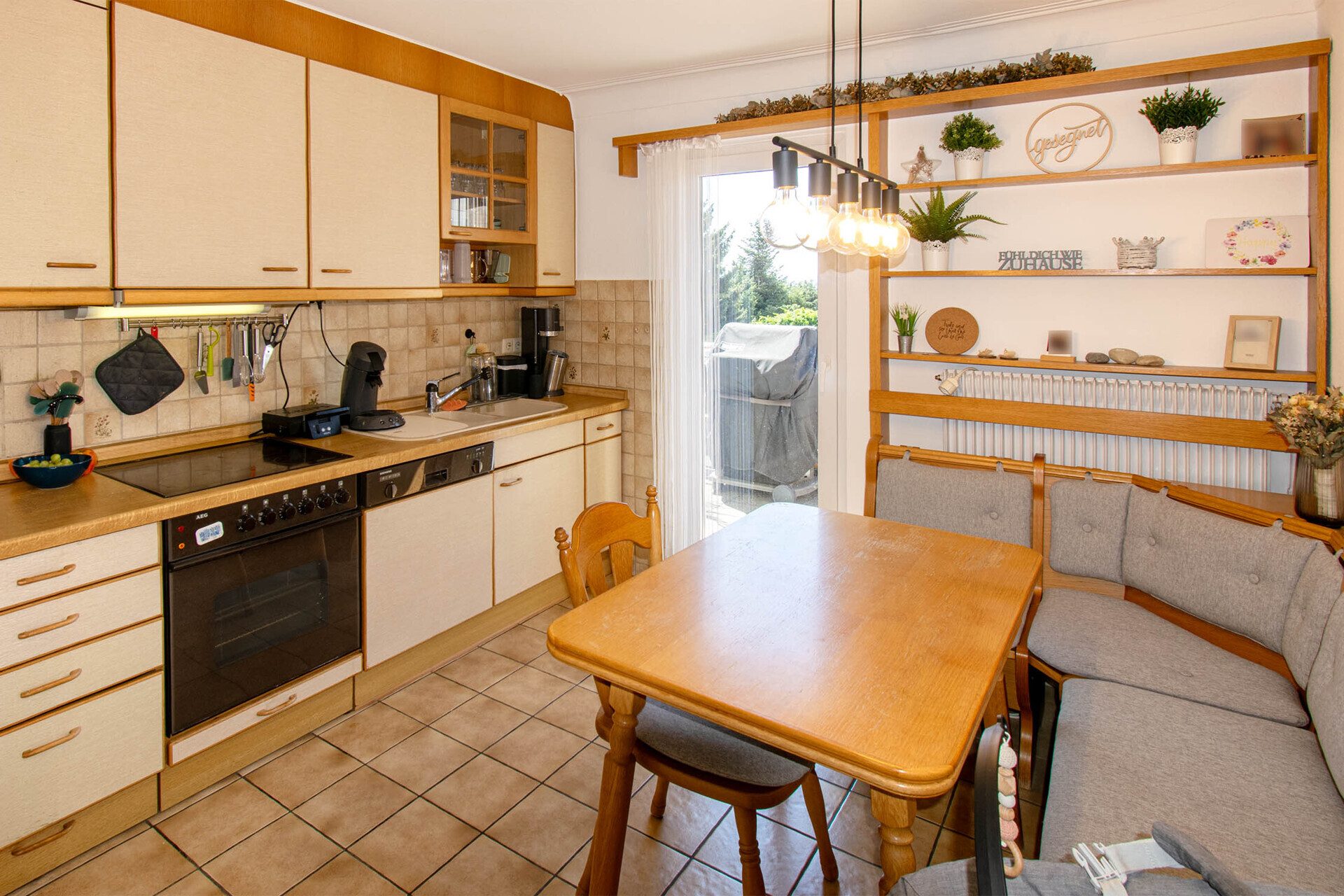 Immobilienangebot - Ostfildern / Kemnat - Alle - Charmantes Wohn- und Geschäftshaus mit großem Garten und vielseitigem Potenzial; optimal für Kapitalanleger mit teilweise Eigennutz