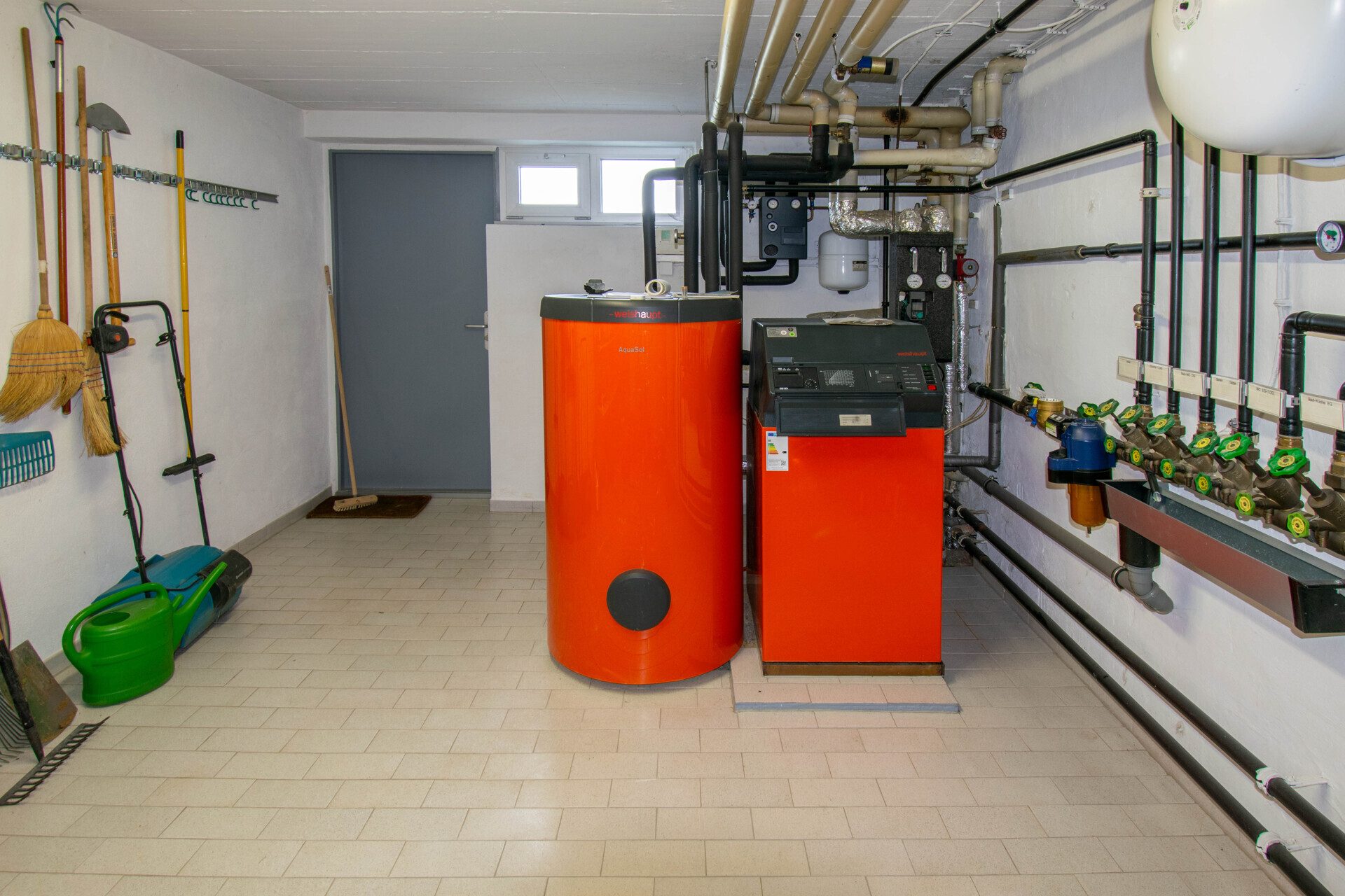 Immobilienangebot - Vaihingen an der Enz / Enzweihingen - Alle - Außergewöhnliches Haus mit viel Wohnraum und Grundstück in bester Aussichtslage von Enzweihingen