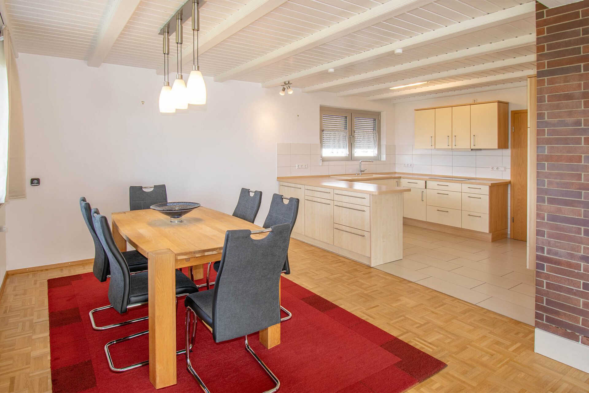 Immobilienangebot - Vaihingen an der Enz / Enzweihingen - Alle - Außergewöhnliches Haus mit viel Wohnraum und Grundstück in bester Aussichtslage von Enzweihingen