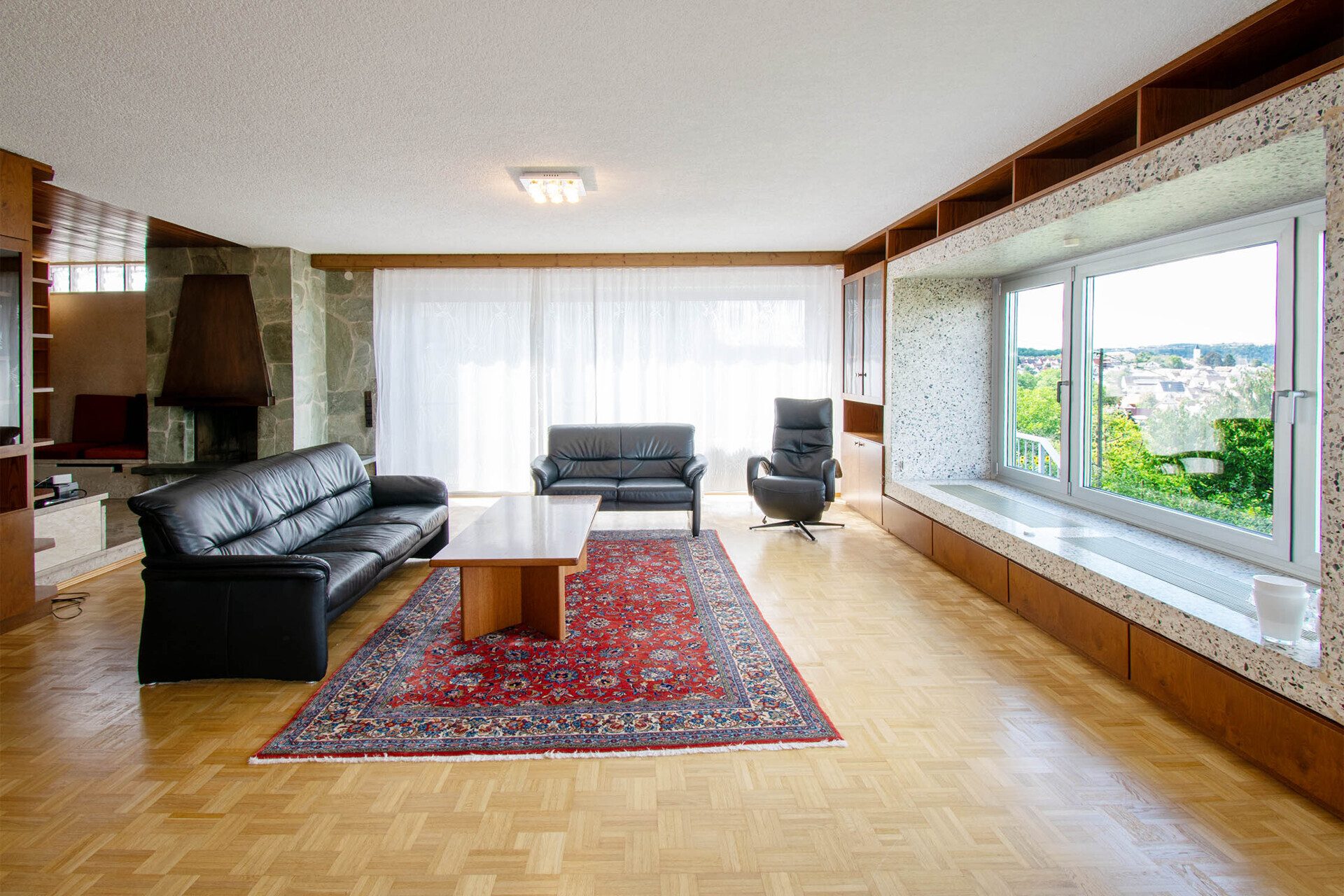 Immobilienangebot - Vaihingen an der Enz / Enzweihingen - Alle - Außergewöhnliches Haus mit viel Wohnraum und Grundstück in bester Aussichtslage von Enzweihingen