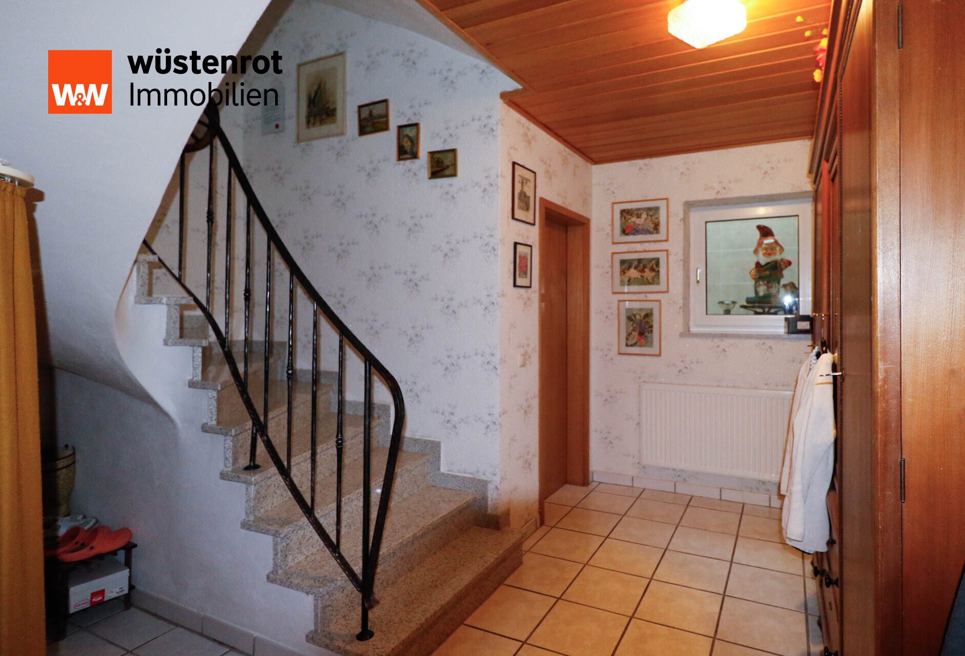 Immobilienangebot - Lichtenberg - Alle - Großzügige Familienresidenz mit idyllischem Garten und hochwertiger Ausstattung.