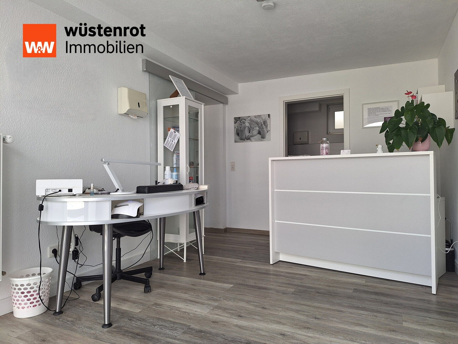 Immobilienangebot - Kirchberg - Alle - Dreifamilienhaus mit Gewerbeeinheit
- gestalten Sie die Miete neu -