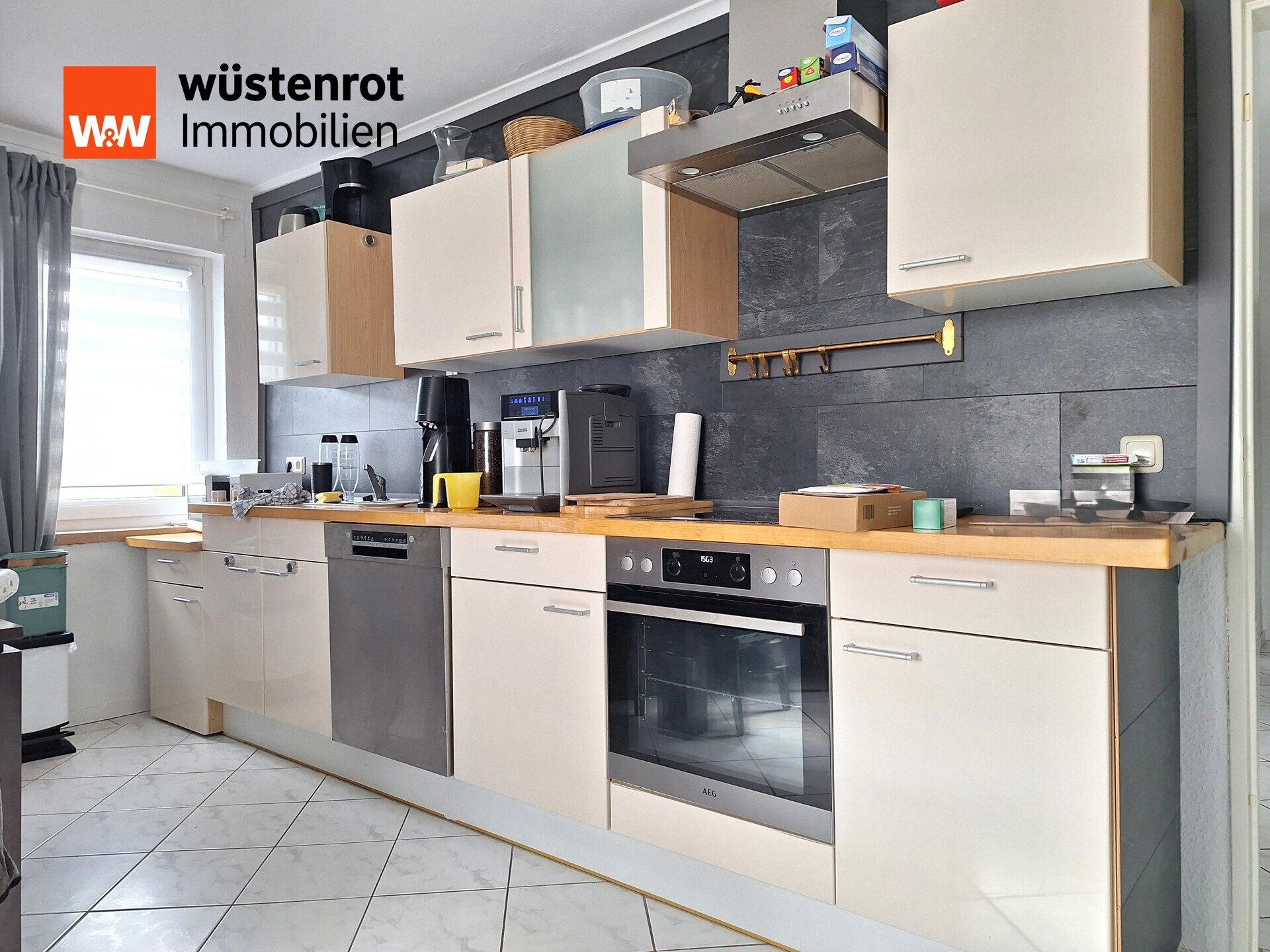 Immobilienangebot - Kirchberg - Alle - Dreifamilienhaus mit Gewerbeeinheit
- gestalten Sie die Miete neu -
