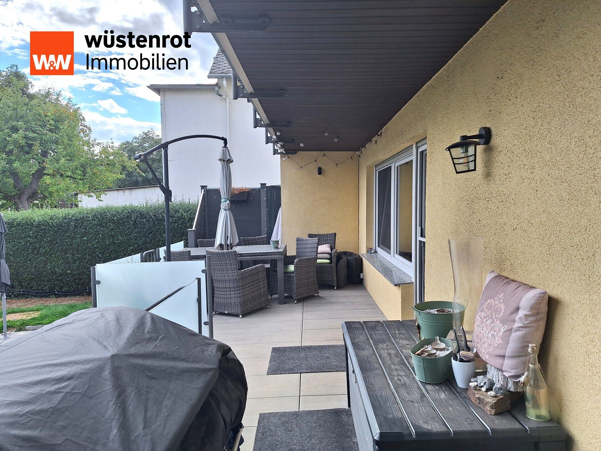 Immobilienangebot - Kirchberg - Alle - Dreifamilienhaus mit Gewerbeeinheit
- gestalten Sie die Miete neu -