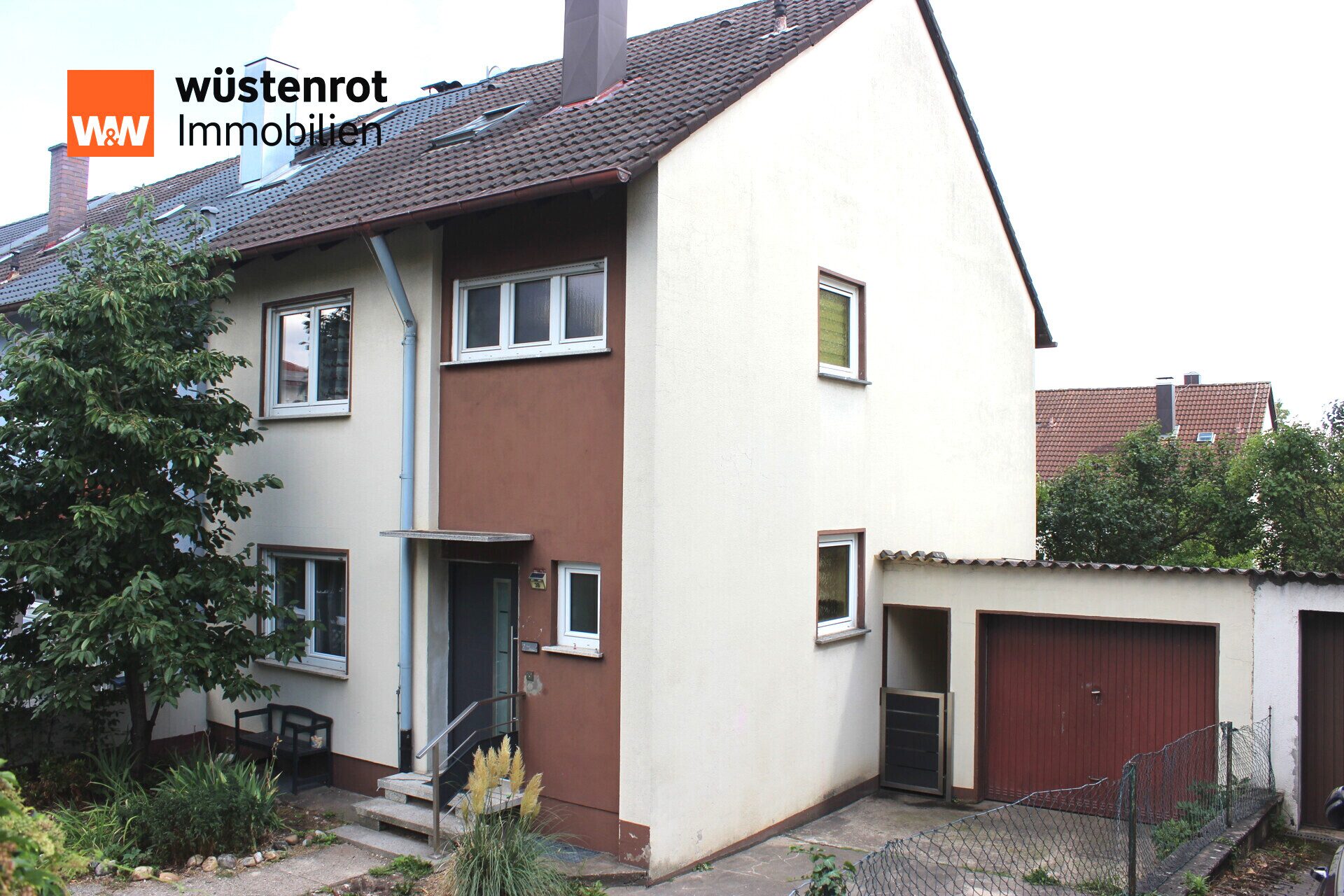 Immobilienangebot - Schwabach - Alle - Reihenendhaus in Schwabach
Familienleben wird hier großgeschrieben