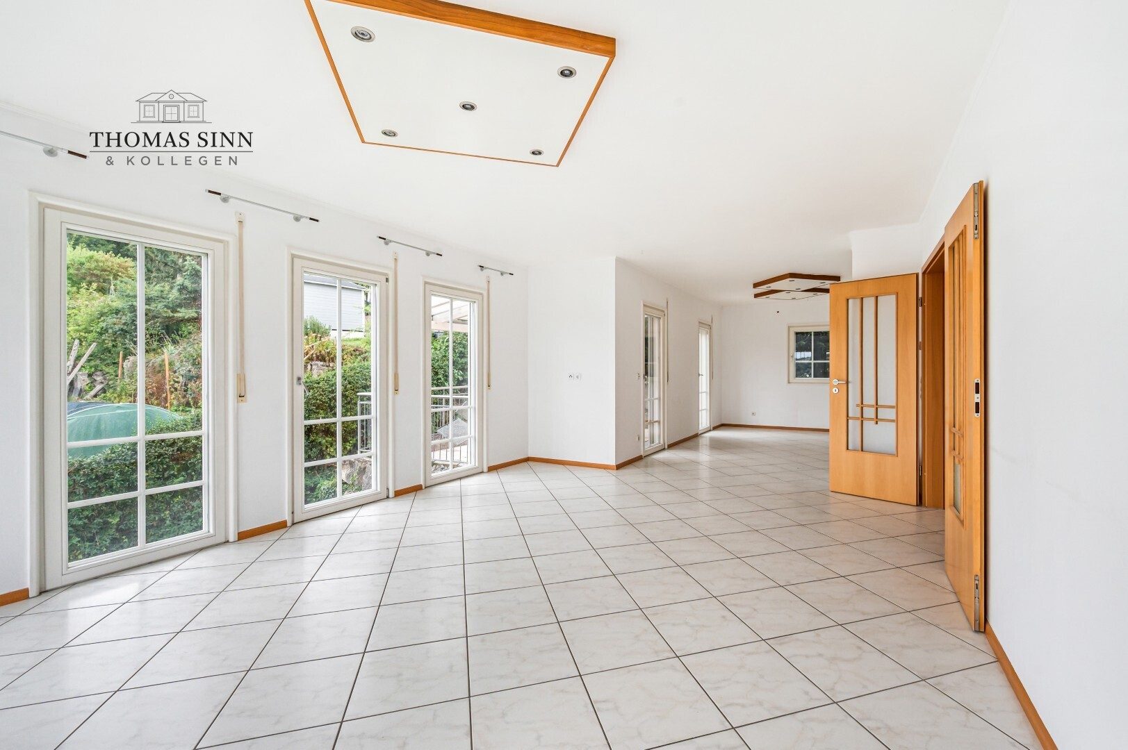 Immobilienangebot - Möckmühl - Alle - Lichtdurchflutetes Einfamilienhaus in exponierter, ruhiger Aussichtslage - sofort frei!